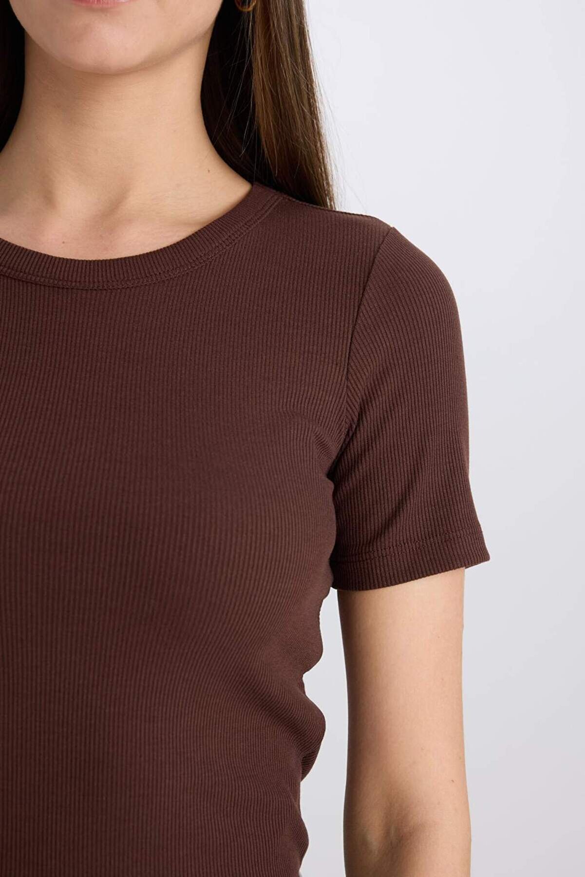 تیشرت قهوه ای زنانه بیسیک Defacto - کد 890880438