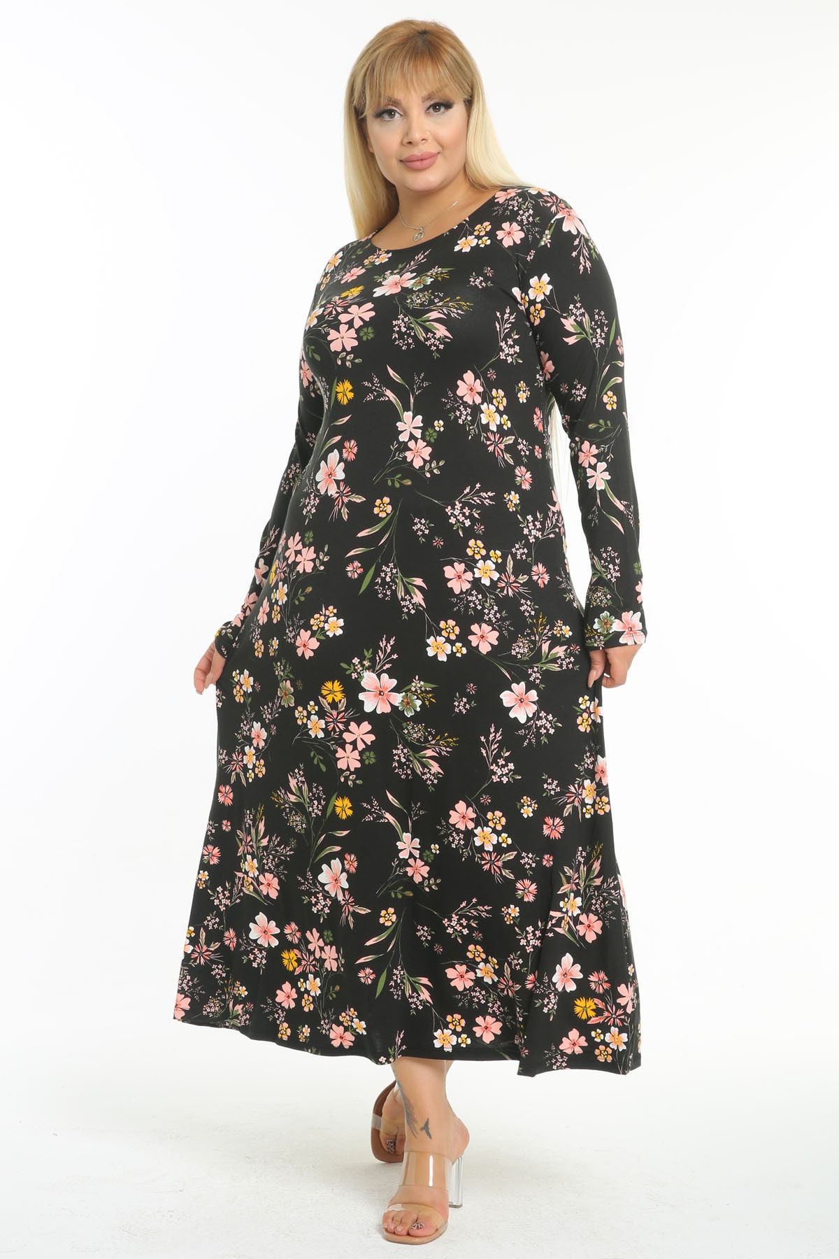 Genel Markalar Kadın Siyah Pembe Kırçiçeği Desen Büyük Beden Maksi Elbise