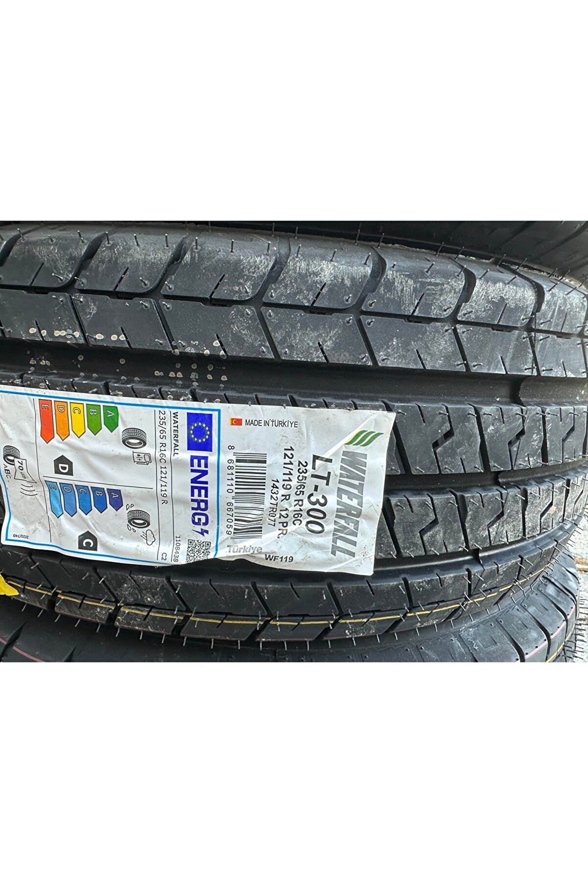 235/65R16C 121/119 12PR LT-300 2025