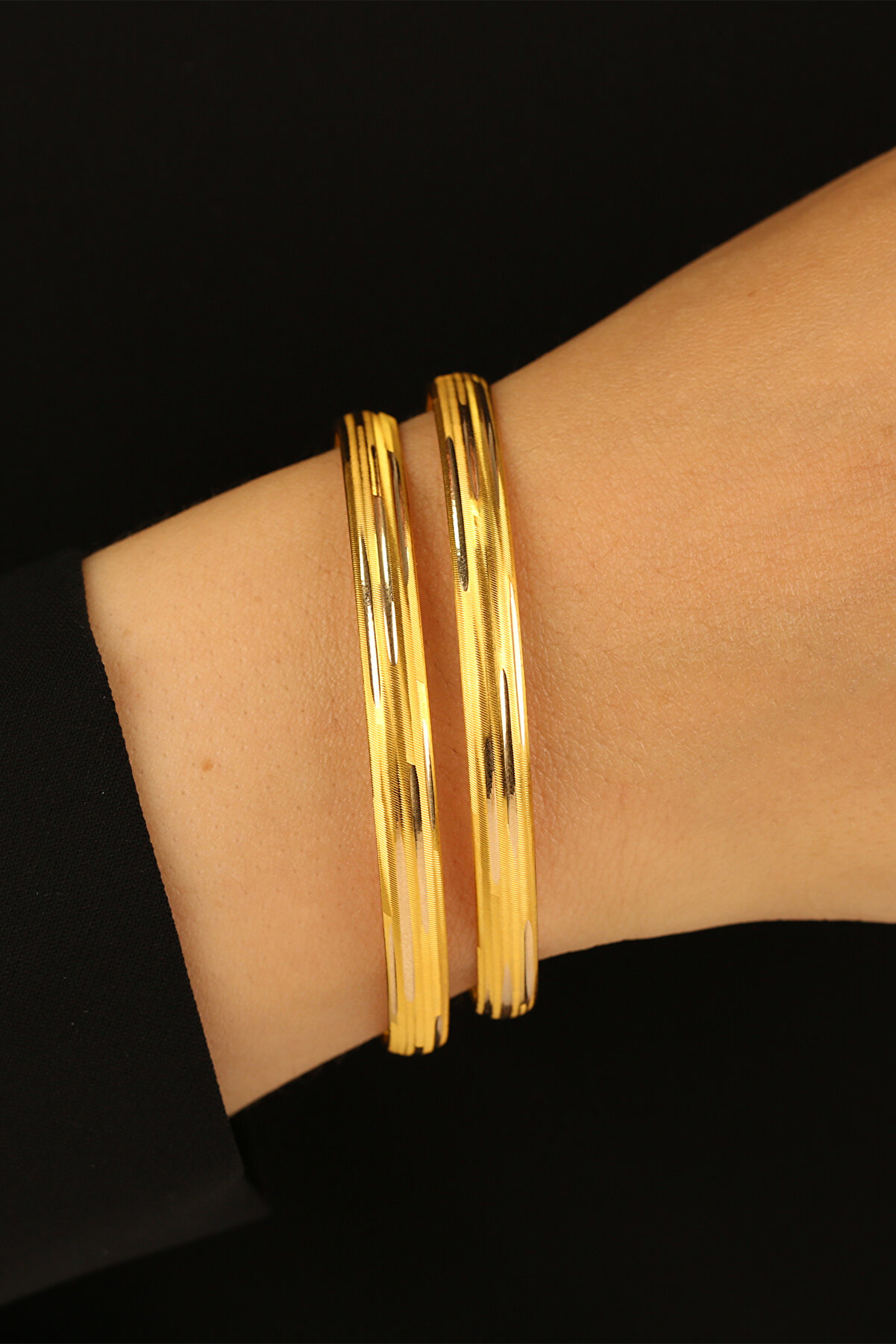 Çgk Çiğdem Gürel Kuyumculuk Çizgili Hediyelik Bilezik - Altın Bilezikler