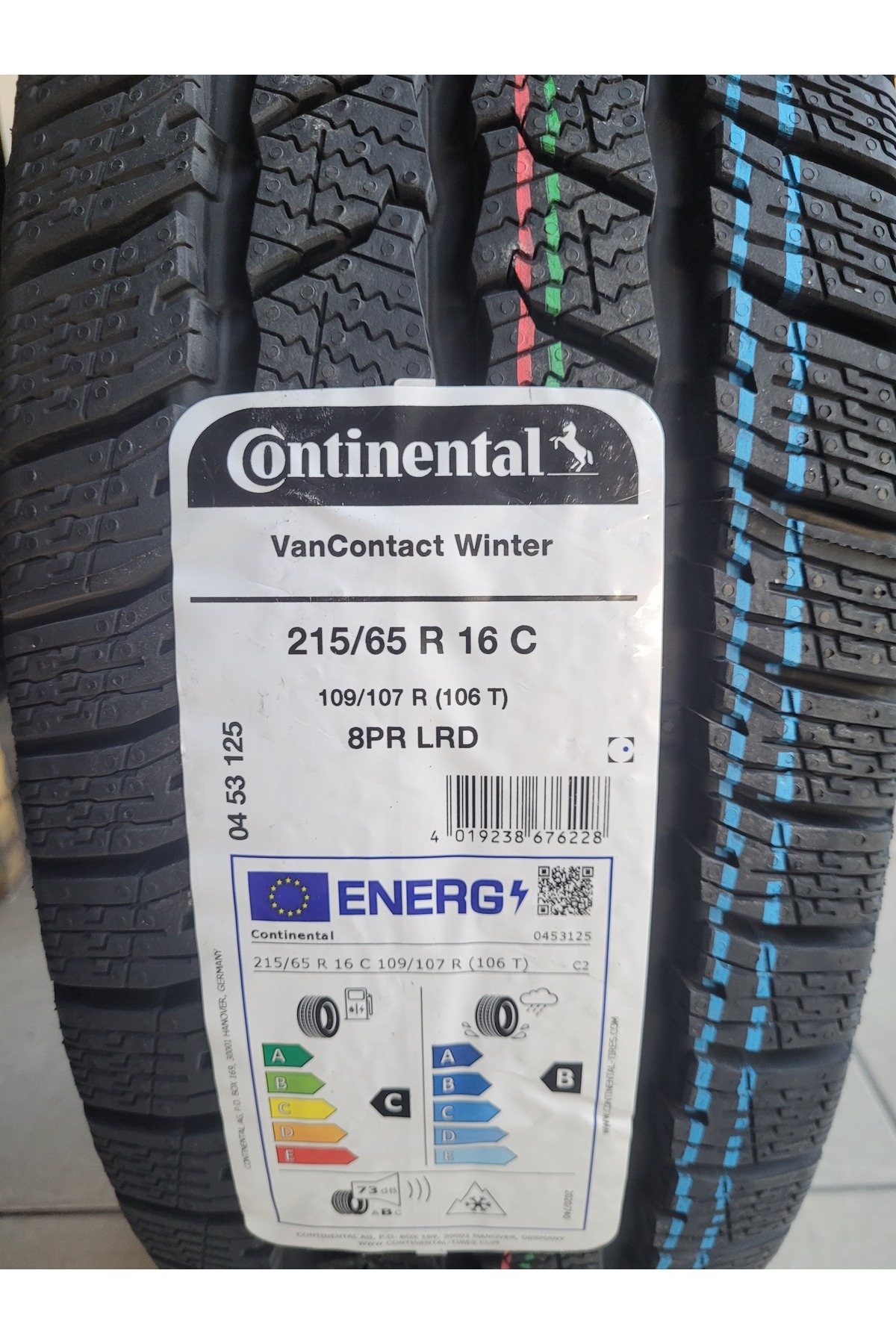 215/65R16C Van Contact Winter 109/107R (8 KAT) C YÜK TİPİ Set olarak (4 ADET) 2025 Üretim