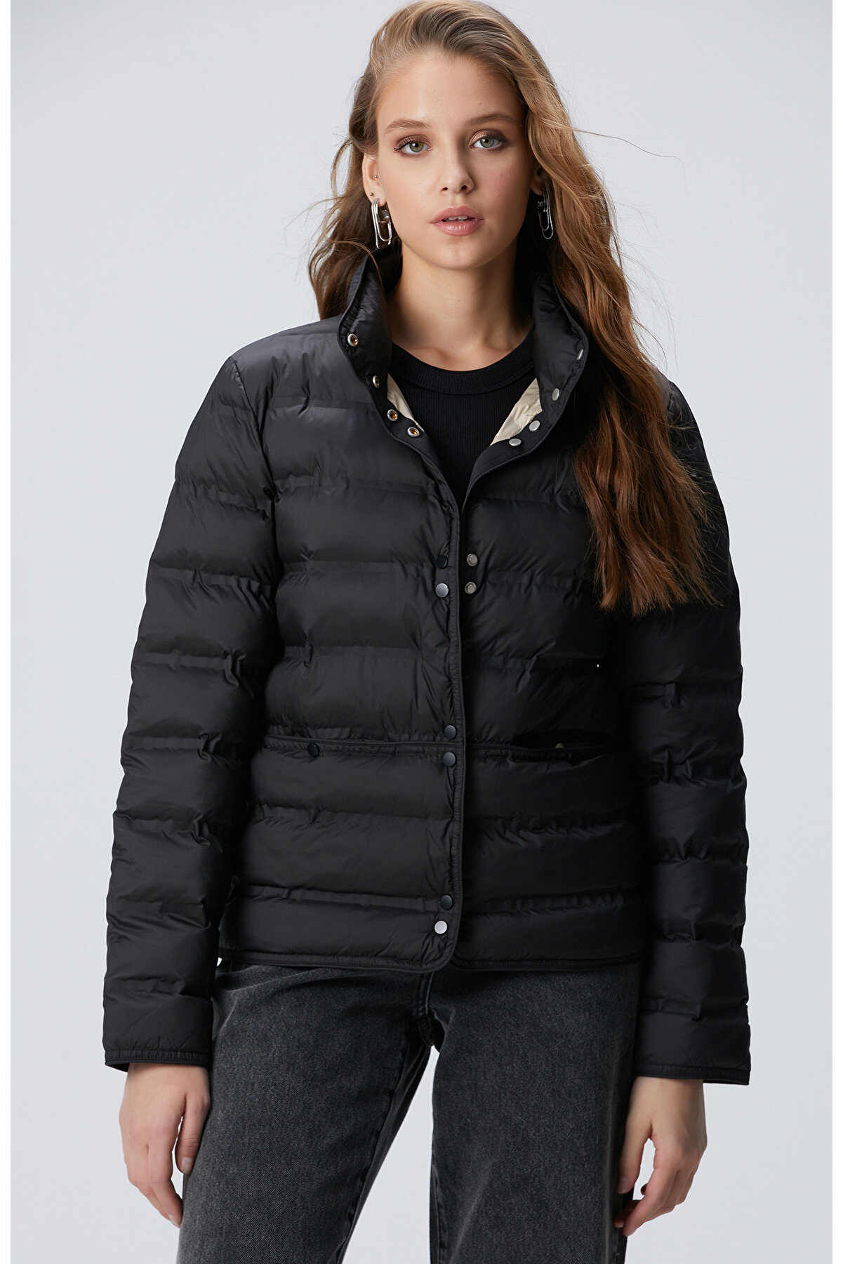 Network Siyah Mont - Kaliteli ve Stille Çıkış Yapan Dış Giyim