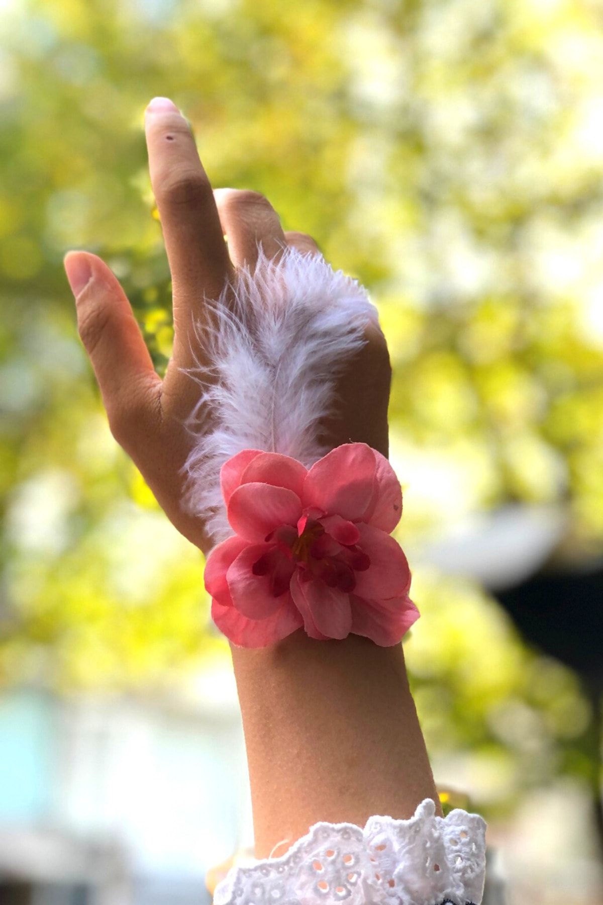 Huzur Party Store Bride To Be 10 Adet Nedime Gelin Bilekliği Tüy Ve Inci Detaylı Nar Çiçeği Bekarlığa Veda Partisi