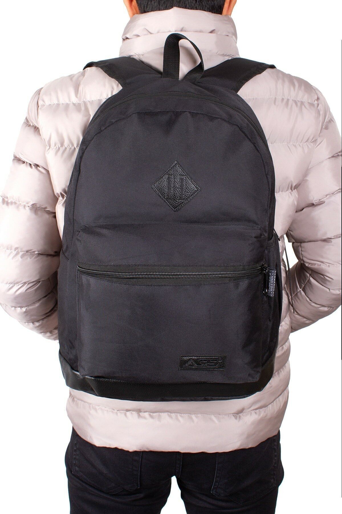 Newish Backpack Erkek Sırt Çantası Siyah (okul,spor,laptop,notebook),(45x35cm)
