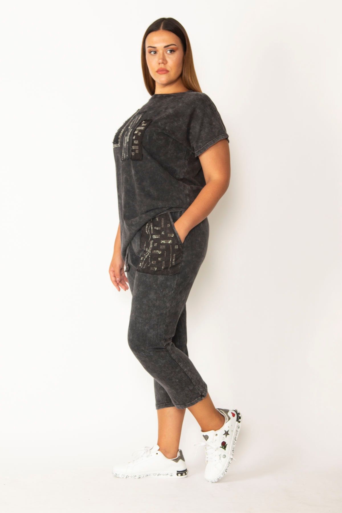 Şans Kadın Siyah Yıkamalı Kumaş Taş Detaylı Bluz Ve Beli Lastikli Cepli Pantolon Takım 65N28122