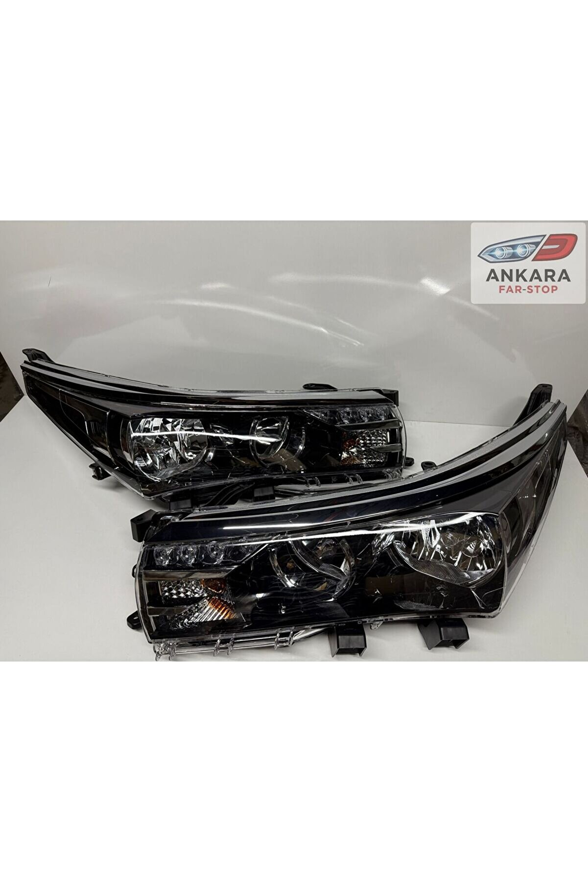 TOYOTA COROLLA 2013-2015 FAR LAMBASI SAĞ-SOL TAKIM (NİKELAJ FAR KAŞI İLE BİRLİKTE-SAĞ-SOL 2 FAR)