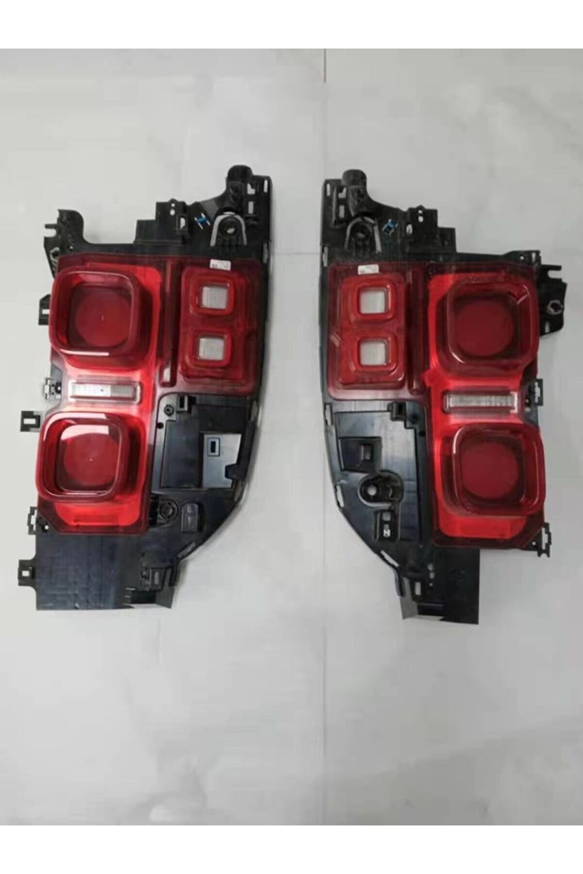 Lr defender ledli stop lambası kırmızı 2020186