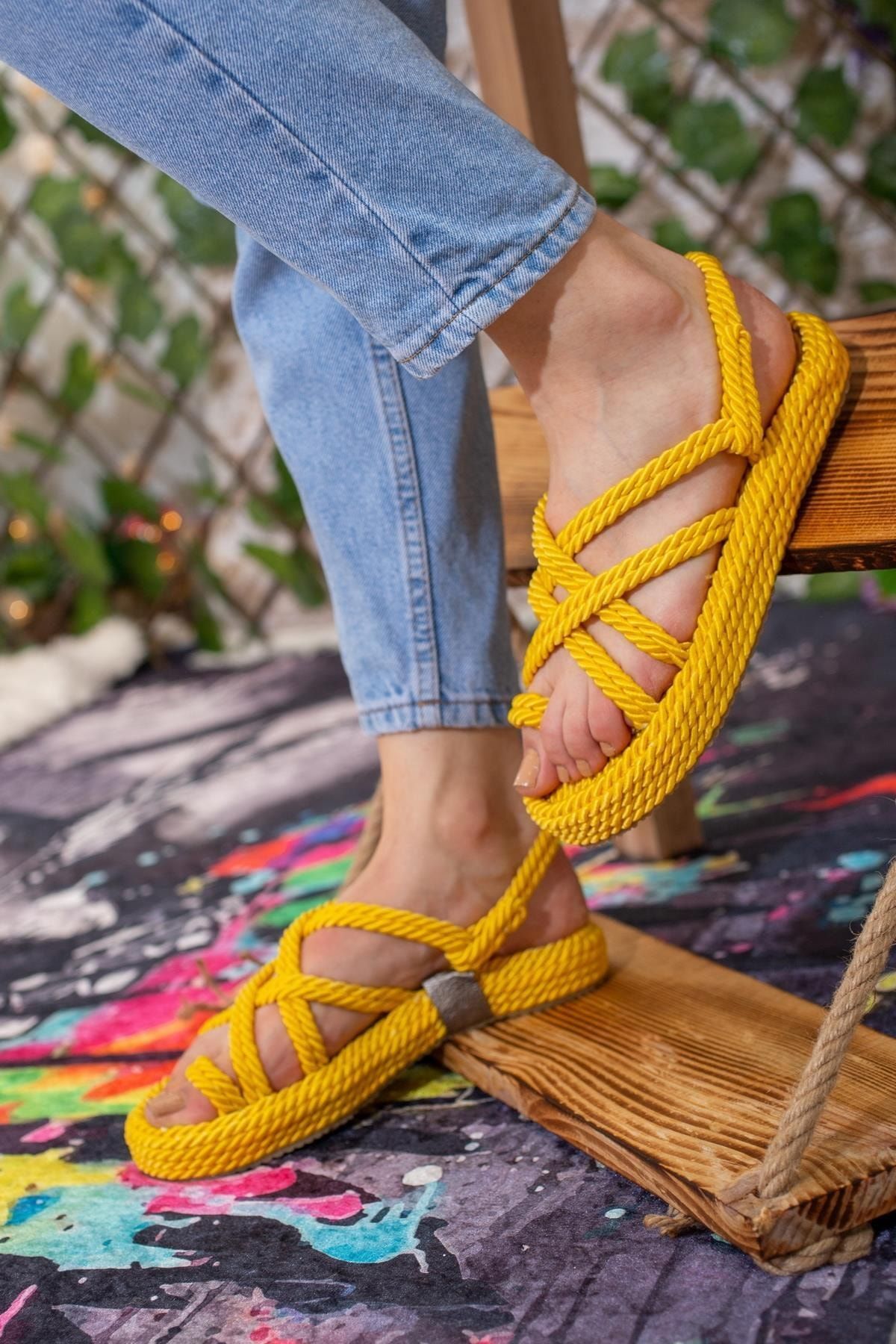 Limoya Kadın Limon Kalın Tabanlı Çapraz Halat Sandalet