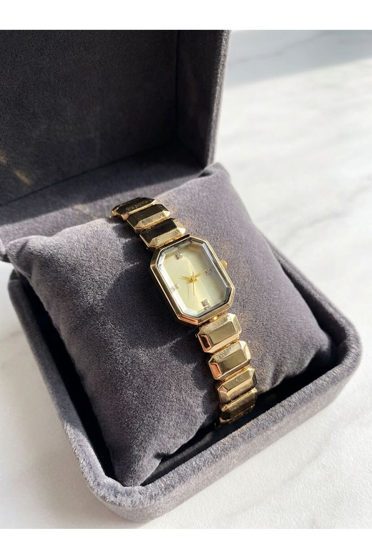 T-Goer Swarowski̇ Model Kadin Saati̇