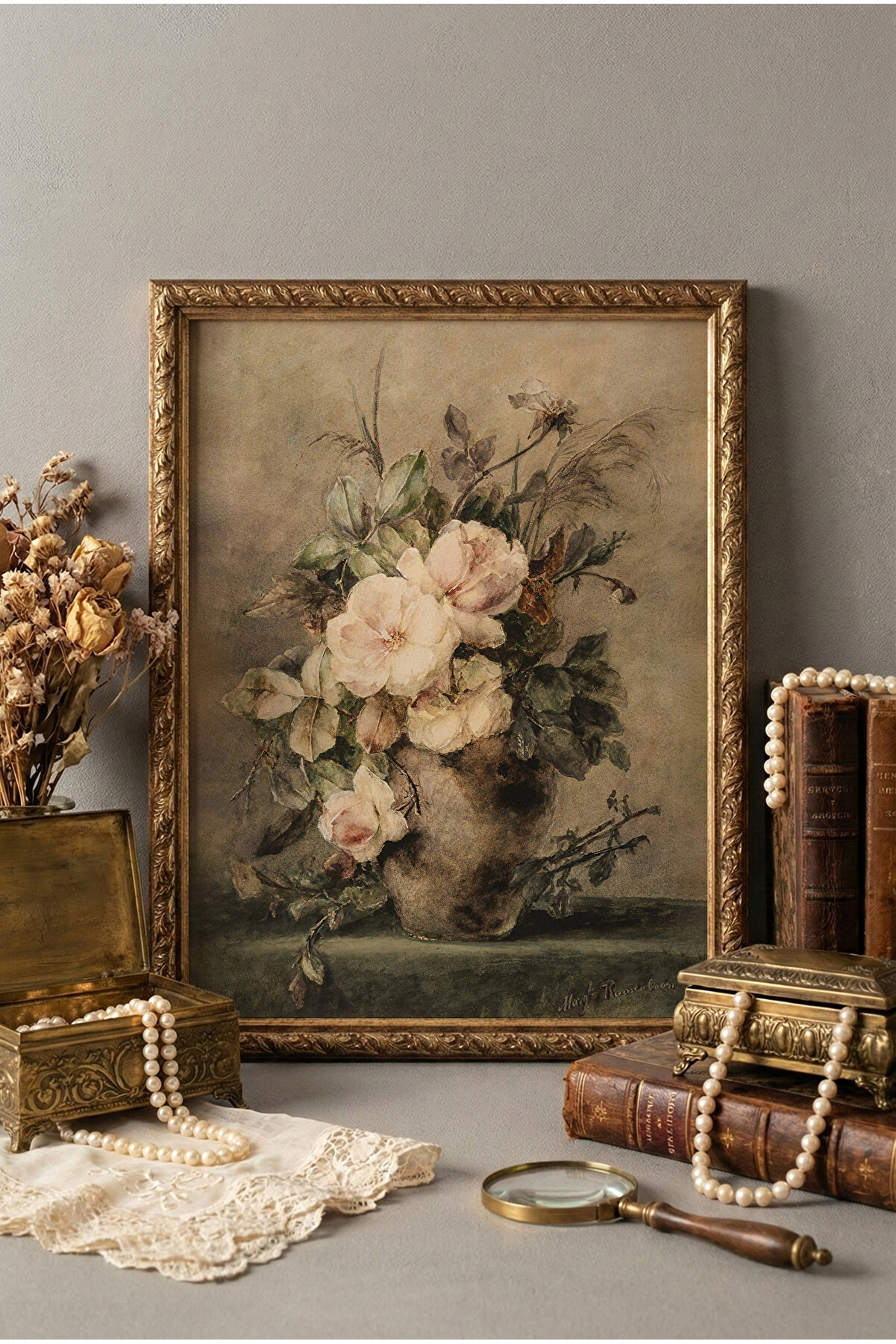 epiqart Vazoda Çalı Gülleriyle Natürmort - Vintage Desenli Çerçeve | Sanatsal Eserler