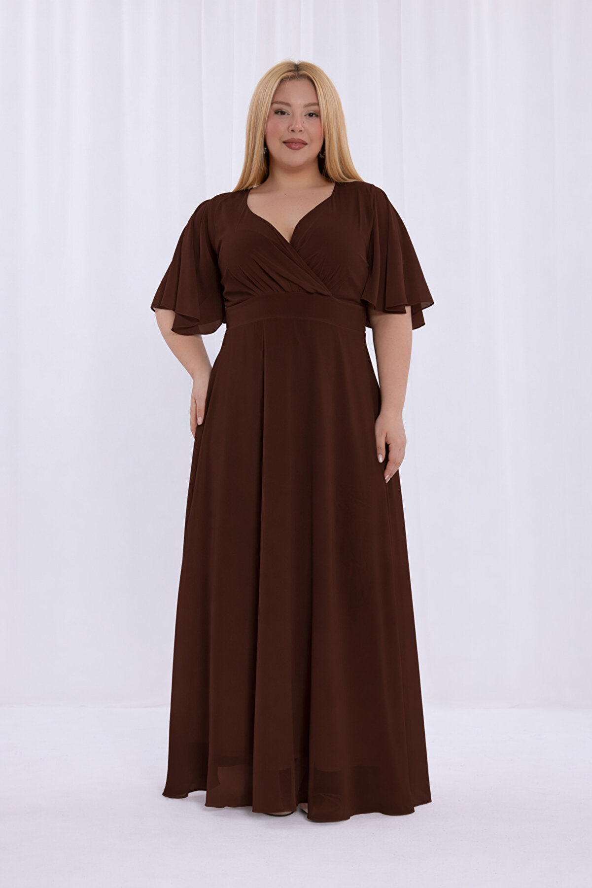 IŞILTI Kadın Kahverengi Şifon Esnek Kruvaze Yaka Volan Kol Uzun Büyük Beden Şık Abiye Elbise d3051