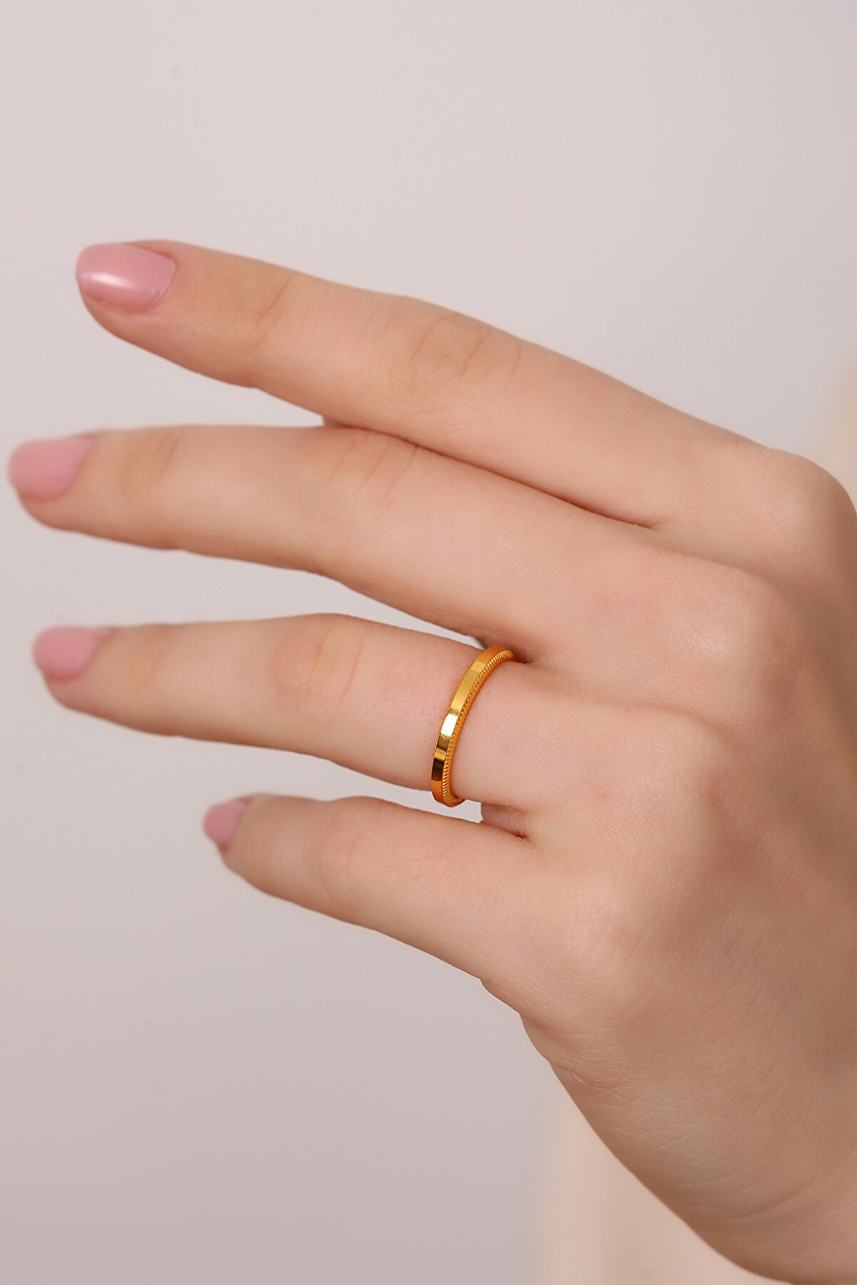 Altınkesesi 8 Ayar Altın Ajda Yüzük