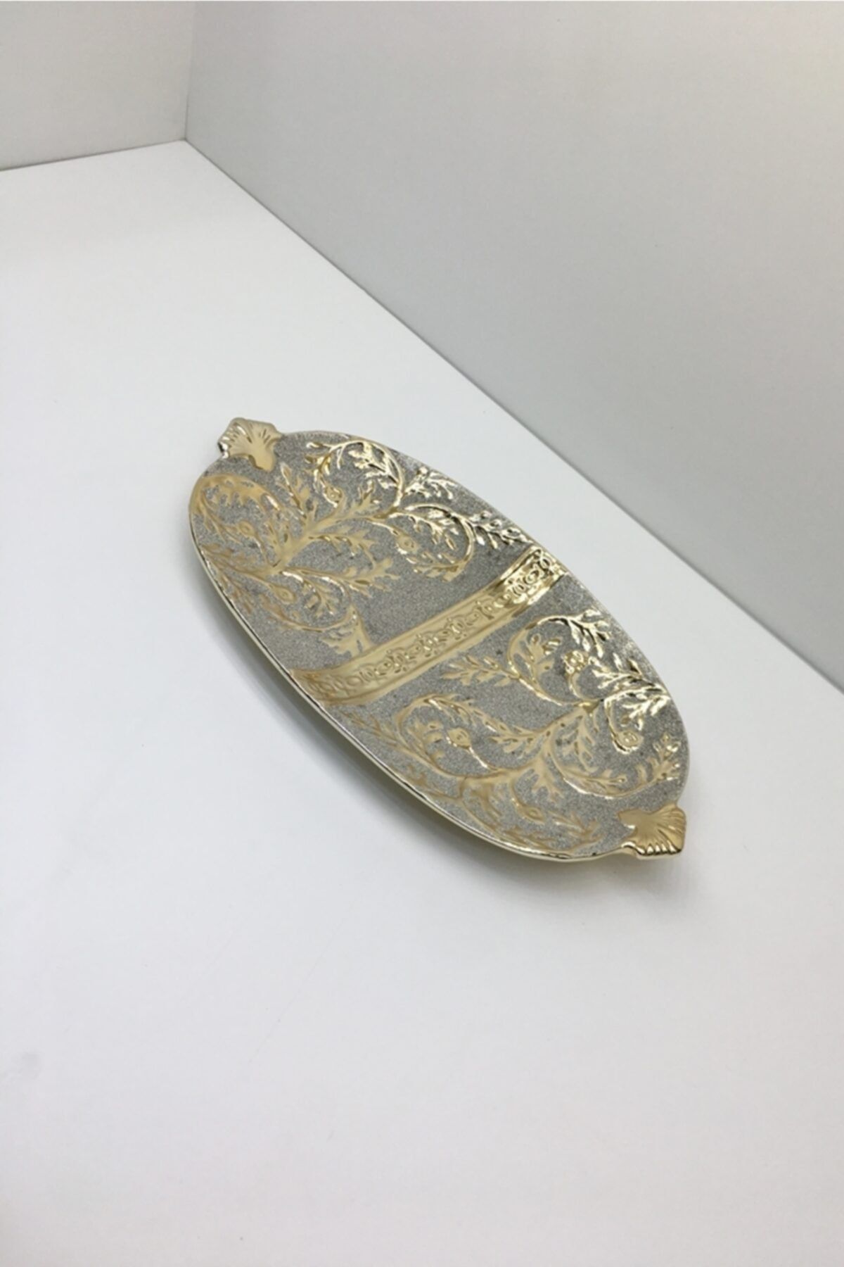 Otantik Dekoratif Porselen Kumlu Altın Tepsi Tabak Obje 3x34x18
