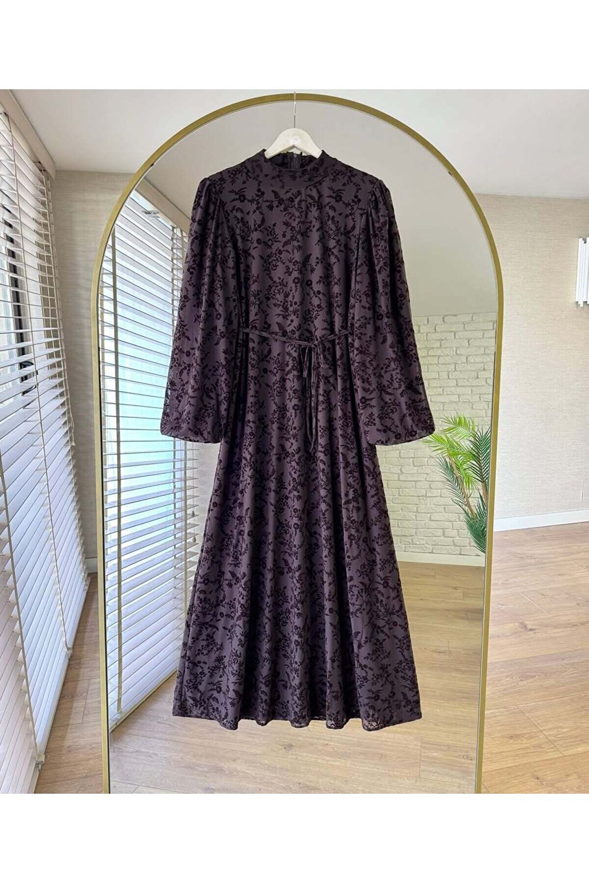 MY QILAM Kadın Tesettür Uzun Elbise Flok Baskılı Dantel Detaylı Astarlı Şık Davet ve Özel Gün Abiye Elbise