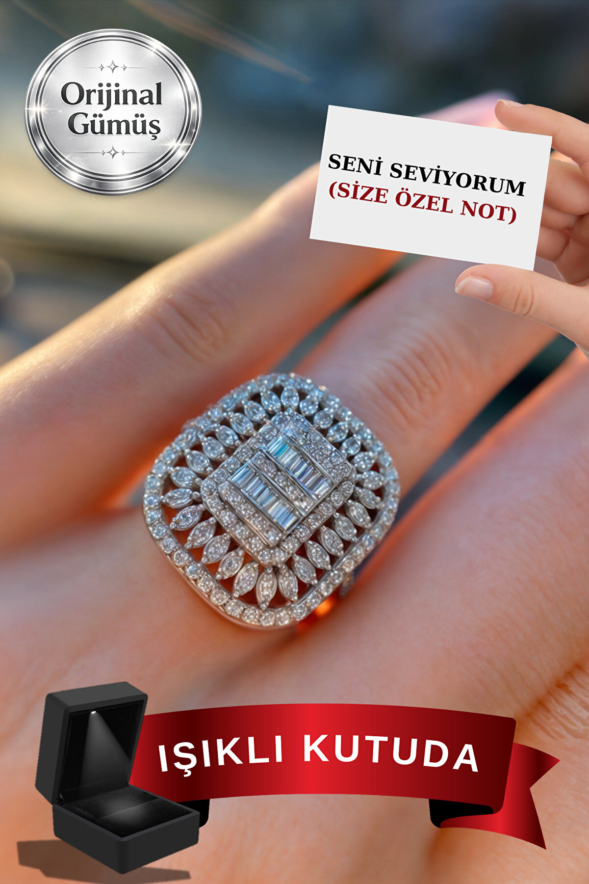 Carat Stone Işıkli Kutuda Gümüş 3 Sıralı Büyük Model Baget Taşlı Kadın Yüzük