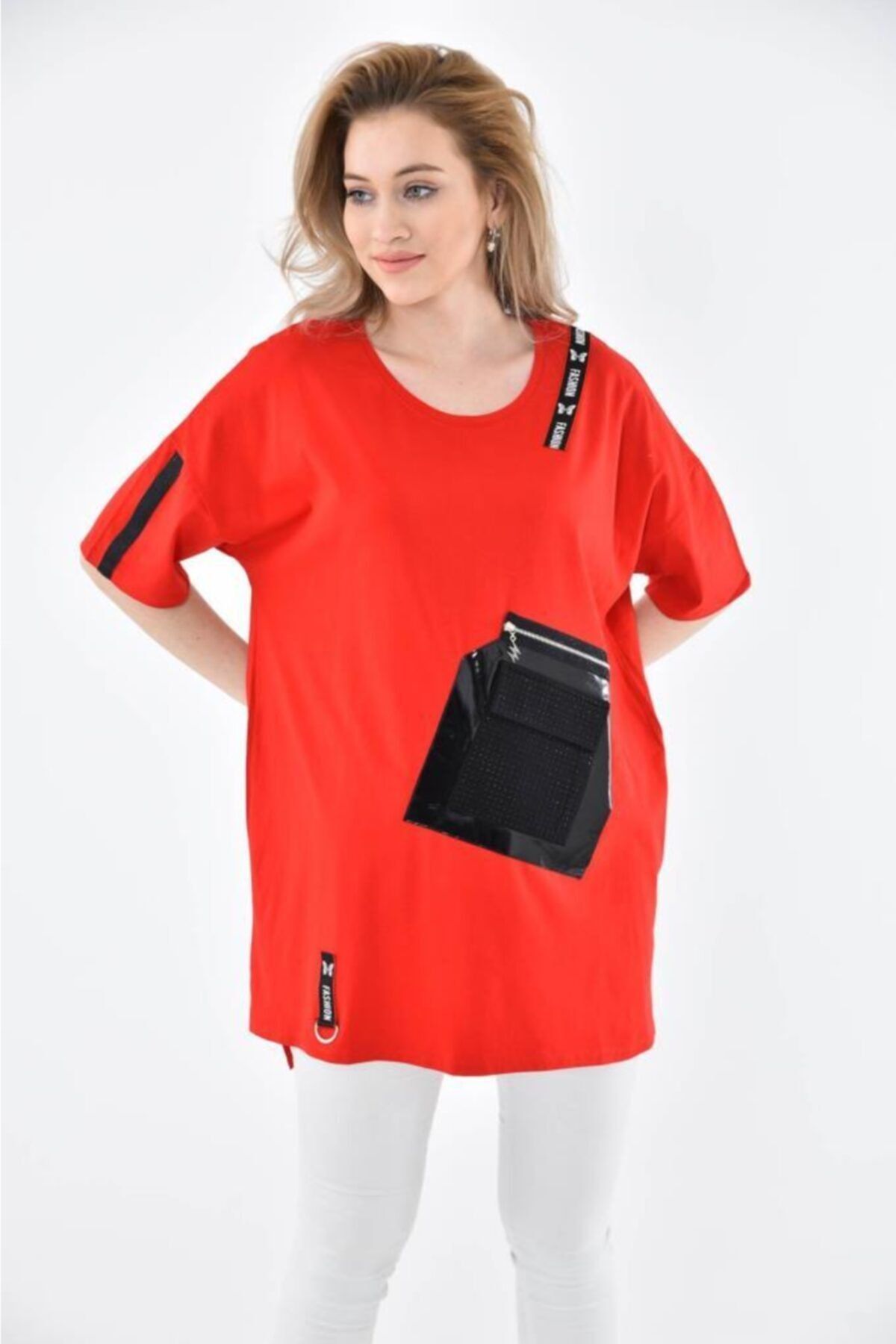 Modkofoni Yuvarlak Yaka Şeritli Taşlı Ve Fermuarlı Cep Detaylı Kırmızı Kadın Bluz