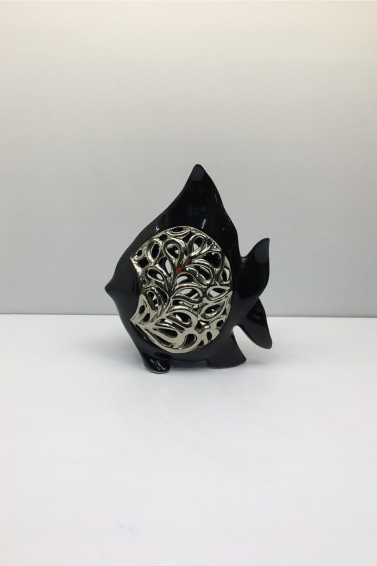 Otantik Dekoratif Porselen Obje Avatar Siyah Gümüş Balık Biblo 25x19x3 Cm Suyun Yolu