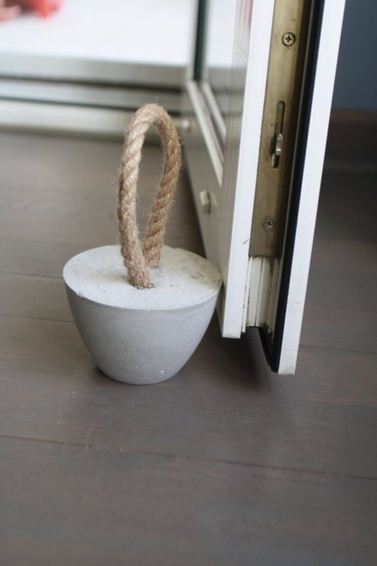 BurDen Dekoratif Ürünler & Tasarım Tekli Dekoratif Sade Ve Şık Kapı Stoperi, 1 Kg , Istenilen Renk Boyama Özelliği, Beton El Yapımı