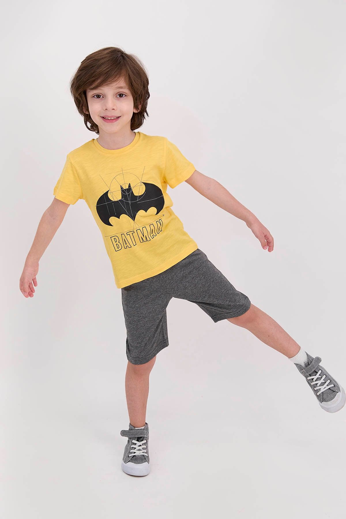 Batman Lisanslı Mimoza Erkek Çocuk Bermuda Takım