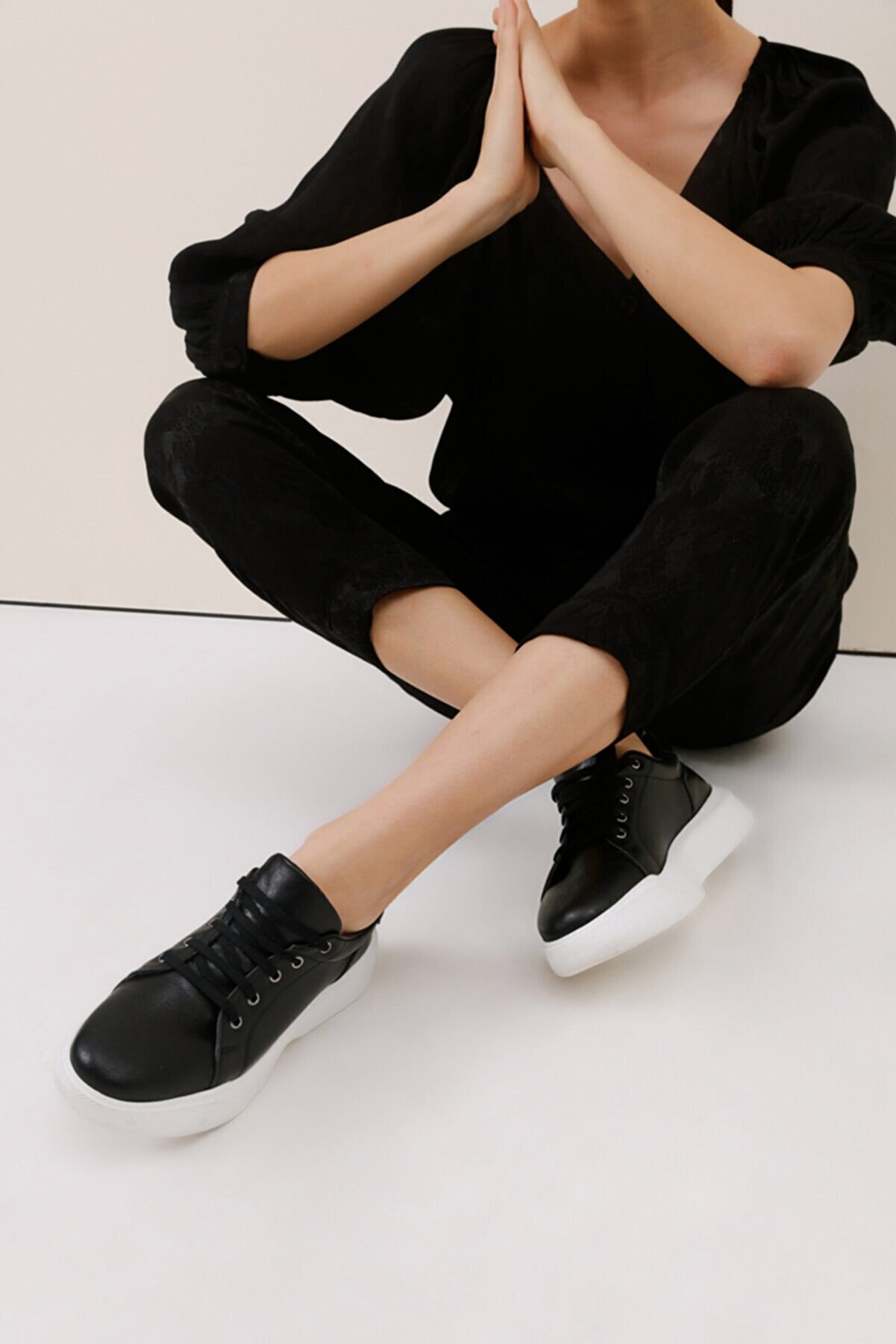 Gusto Kalın Tabanlı Sneaker - Siyah