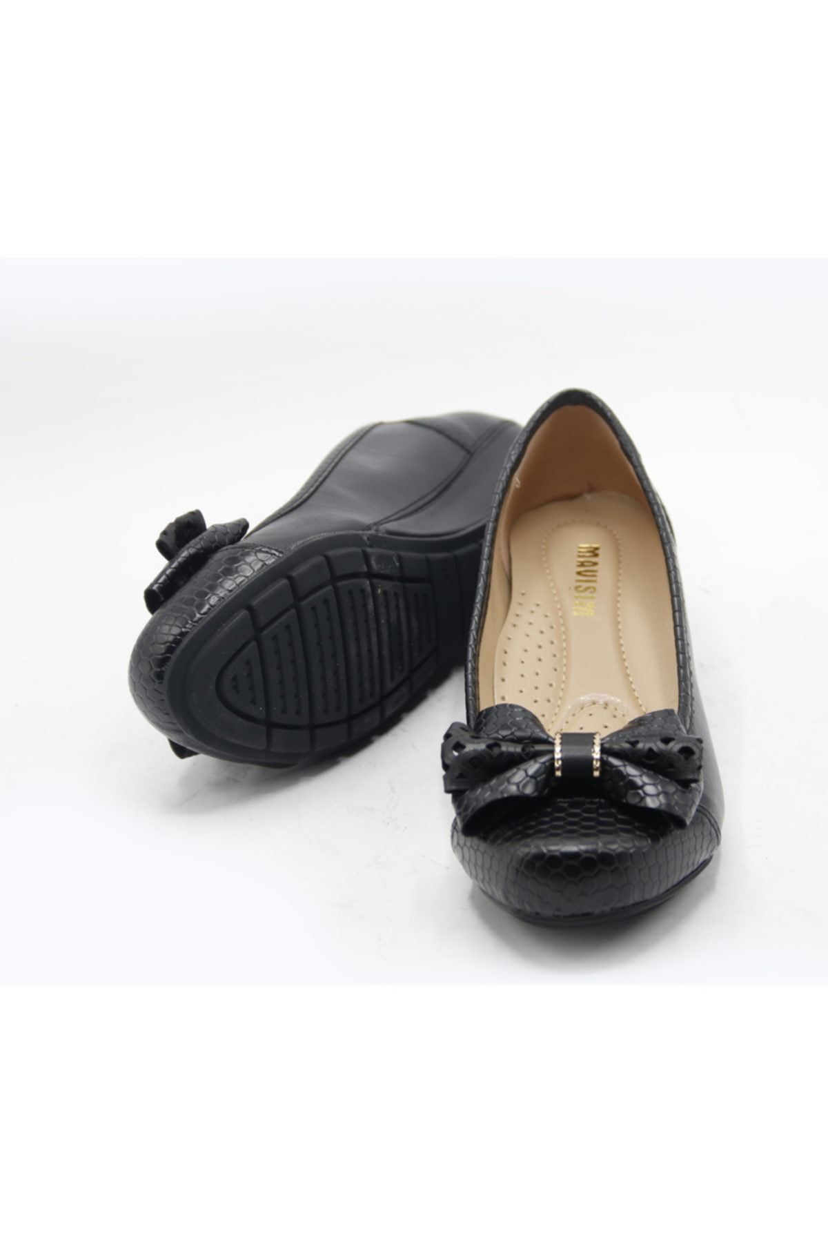 Mavişim Kadın Siyah Fiyonklu Klasik  Ayakkabı