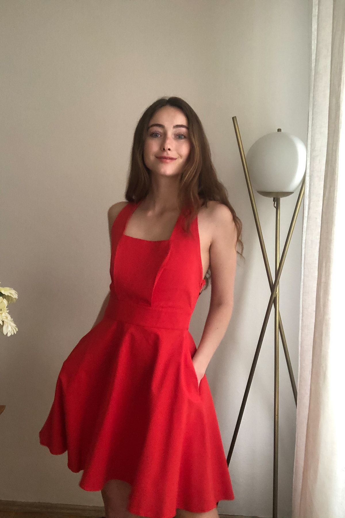 TRENDYOLMİLLA Kırmızı Sırt Detaylı Elbise TWOSS20EL1683
