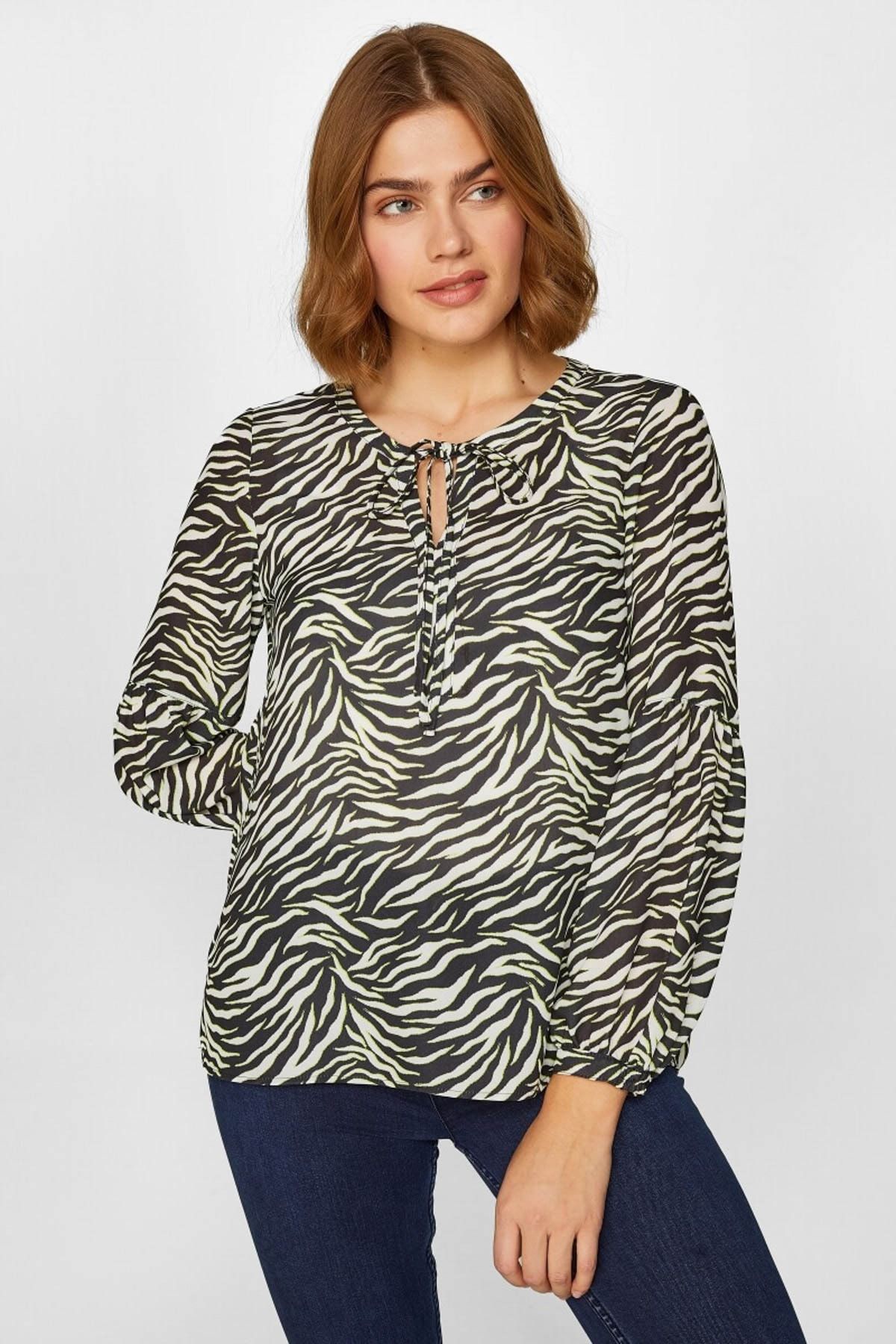 Faik Sönmez Kadın Beyaz Zebra Desenli Bluz 60147 U60147