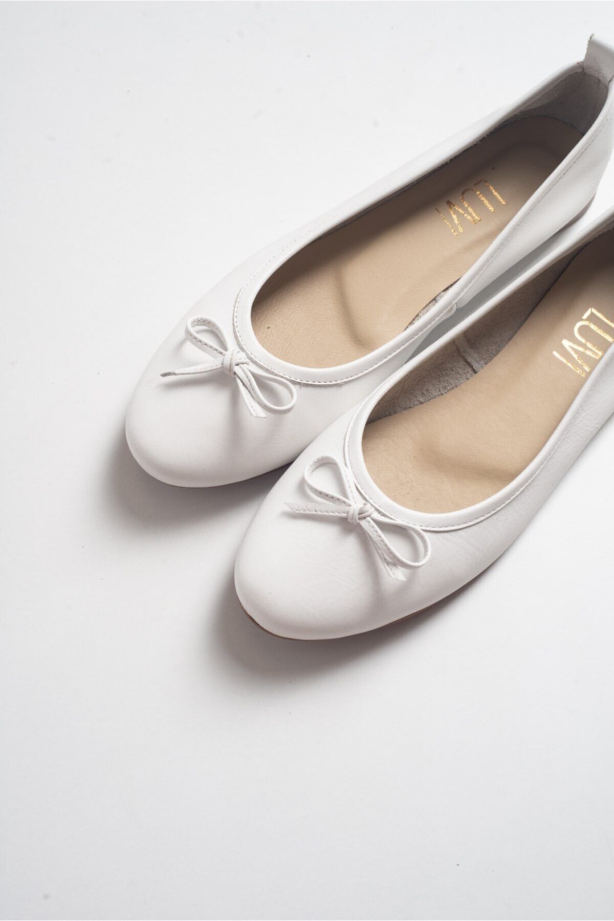 luvishoes 01 Beyaz Cılt Kadın Babet Ayakkabı