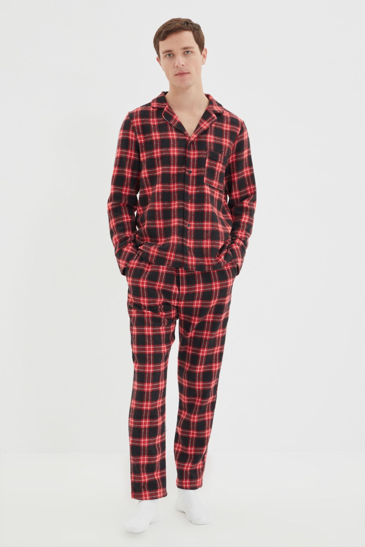 TRENDYOL MAN Kırmızı Erkek Ekoseli Pijama Takımı THMAW21PT0354