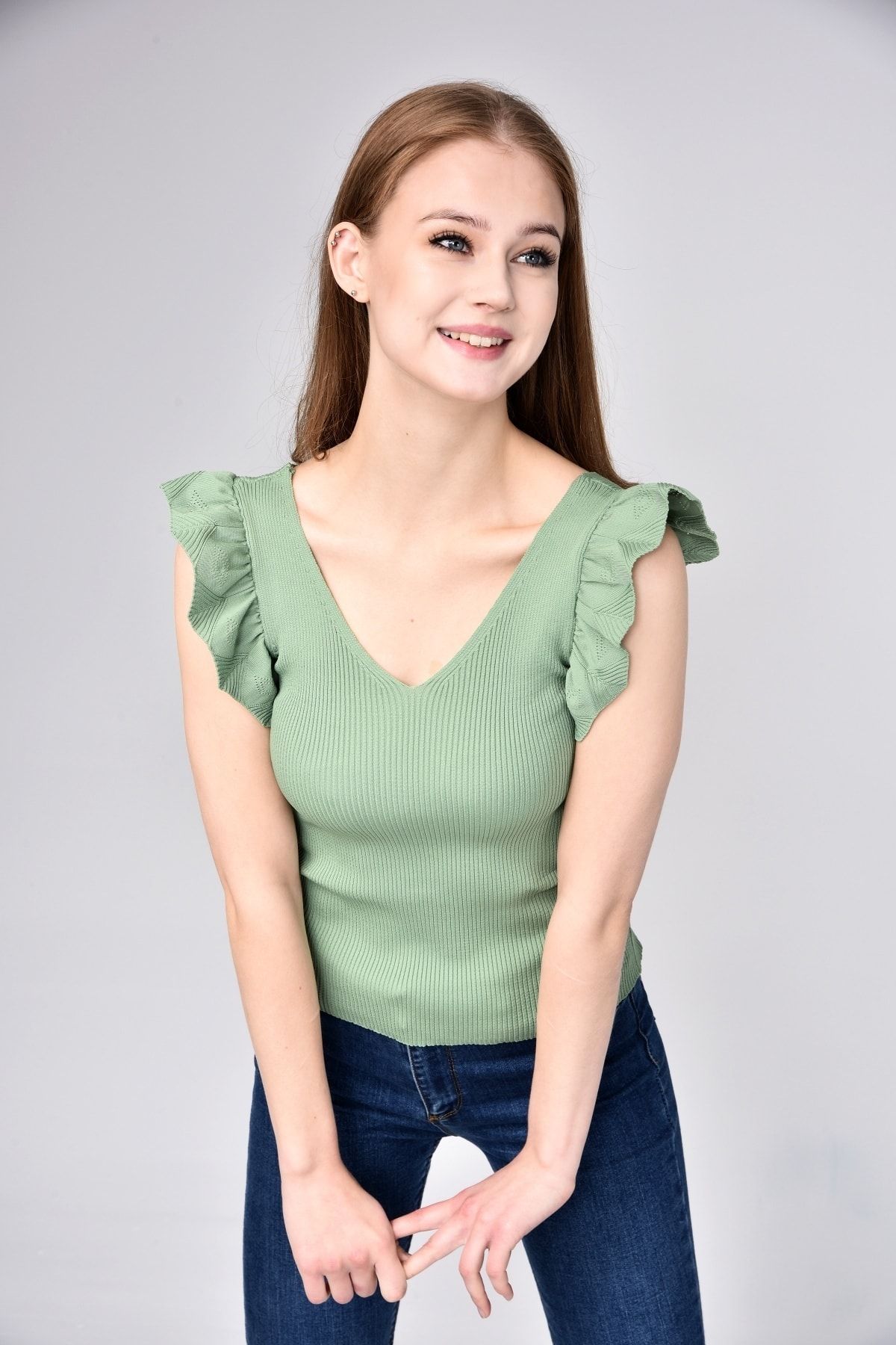 Luna Carina Kadın Yeşil Kolu Fırfırlı V Yaka Triko Bluz