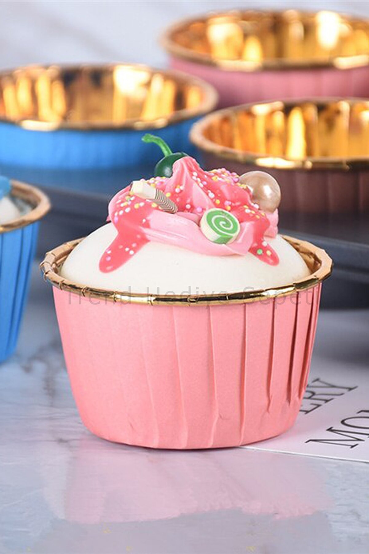 Trend Hediye Sepeti Pembe Gold Muffin Kek Kapsülü Cupcake Kalıbı 25'li