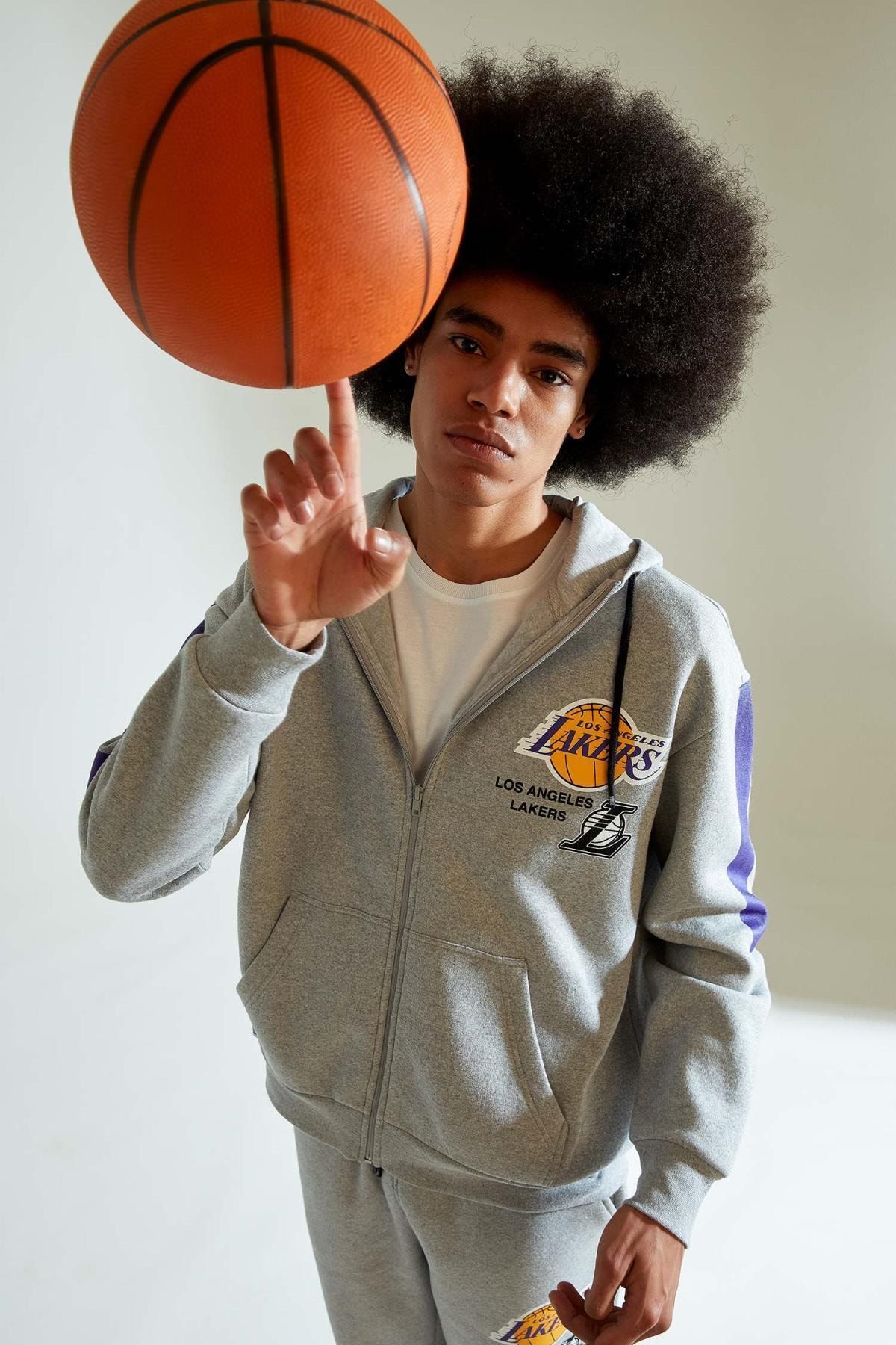 Defacto NBA Los Angeles Lakers Lisanslı Oversize Fit Kanguru Cepli İçi Yumuşak Tüylü Sweatshirt