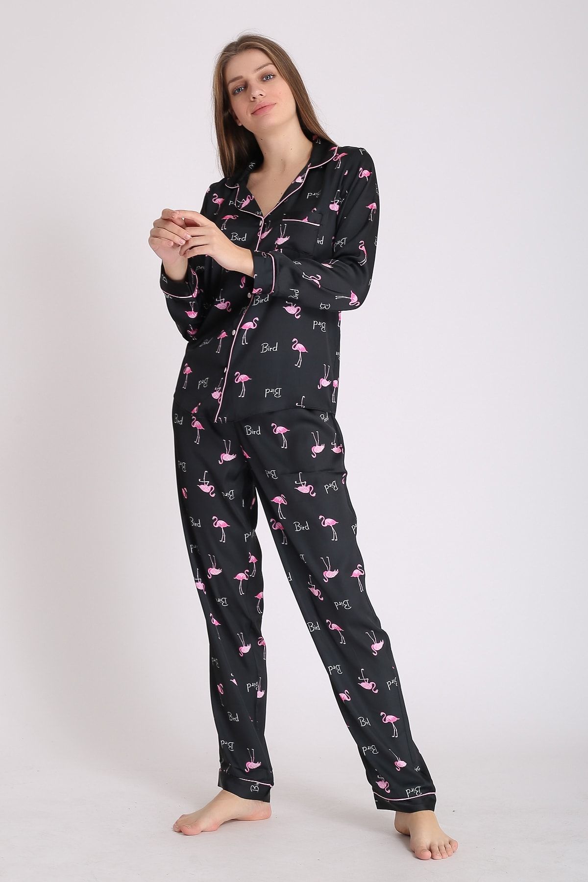 BESİMMA Kadın Siyah Flamingo Desenli İpek Saten Uzun Kollu Pijama Takımı