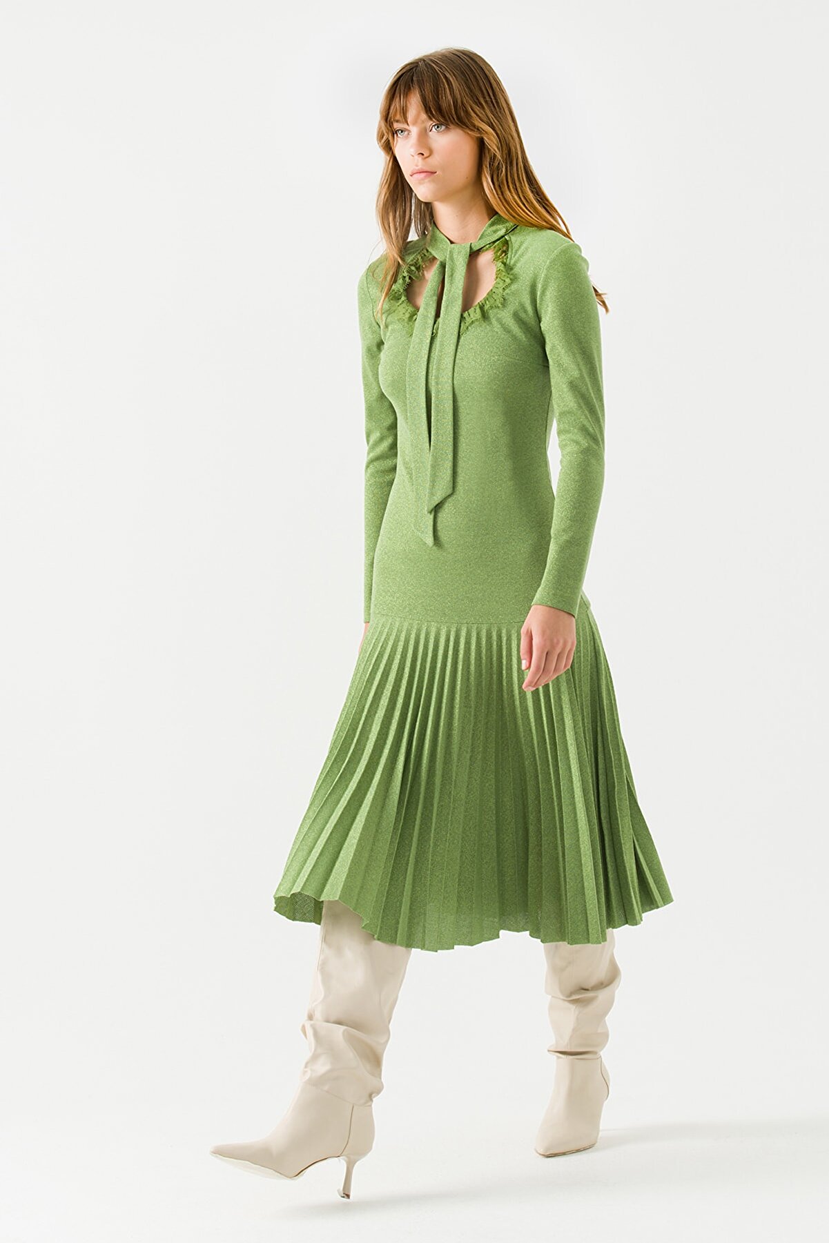 Jus De Pommes Kadın Yeşil Yakası Fiyonk Bağlamalı Triko Elbise