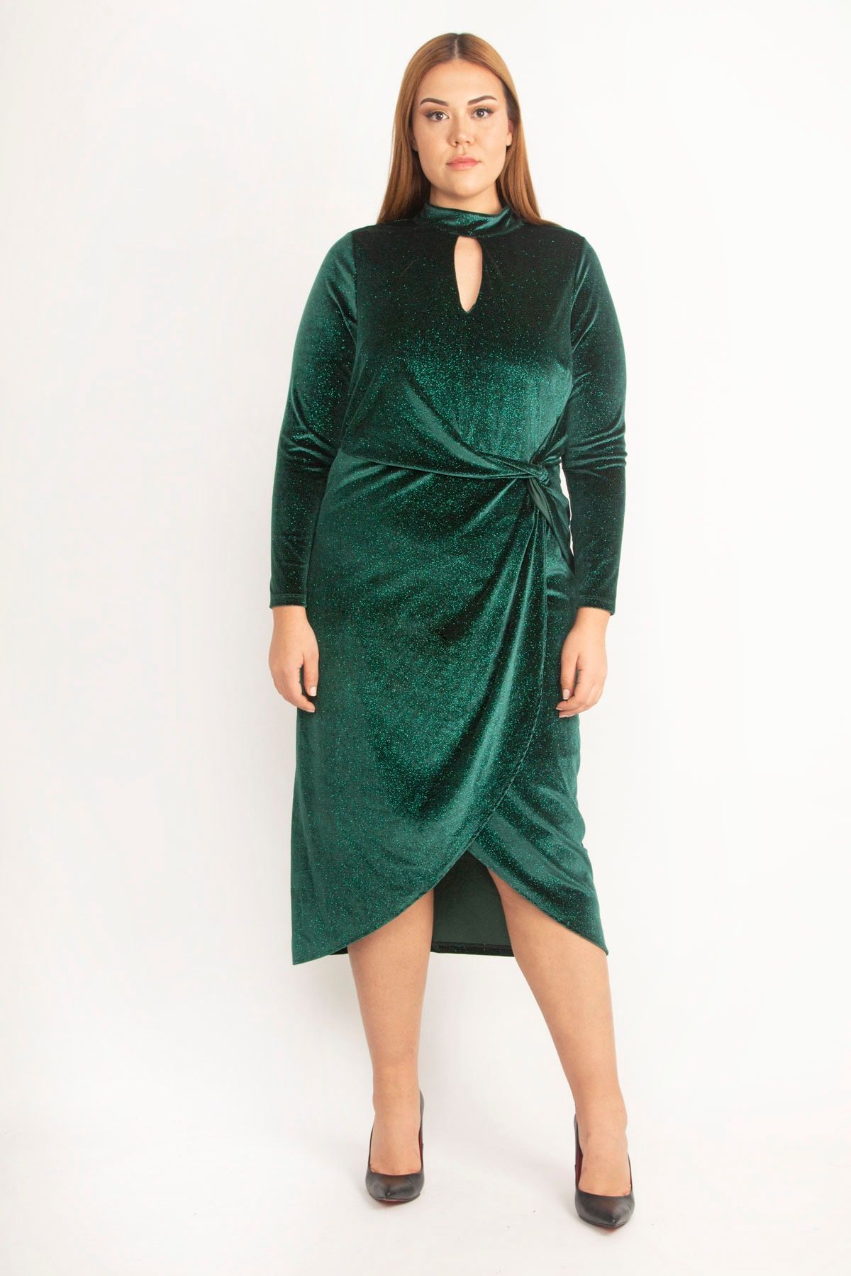 Şans Kadın Büyük Beden Yeşil Yaka Ve Ön Detaylı Etk Kısmı Anvelop Simli Inci Kadife Elbise 65n20133