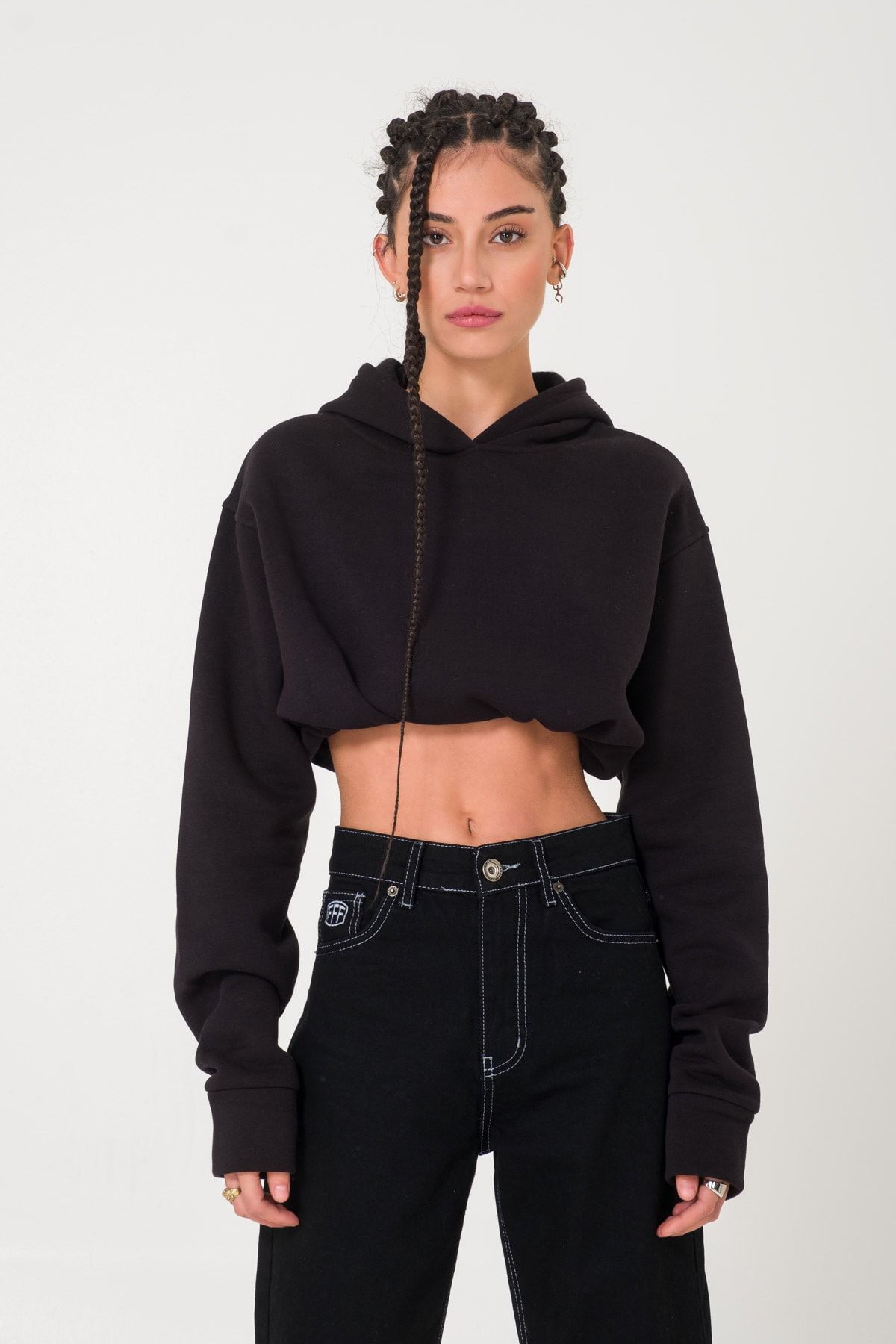 Fineapple Kışlık Siyah Crop Sweatshirt
