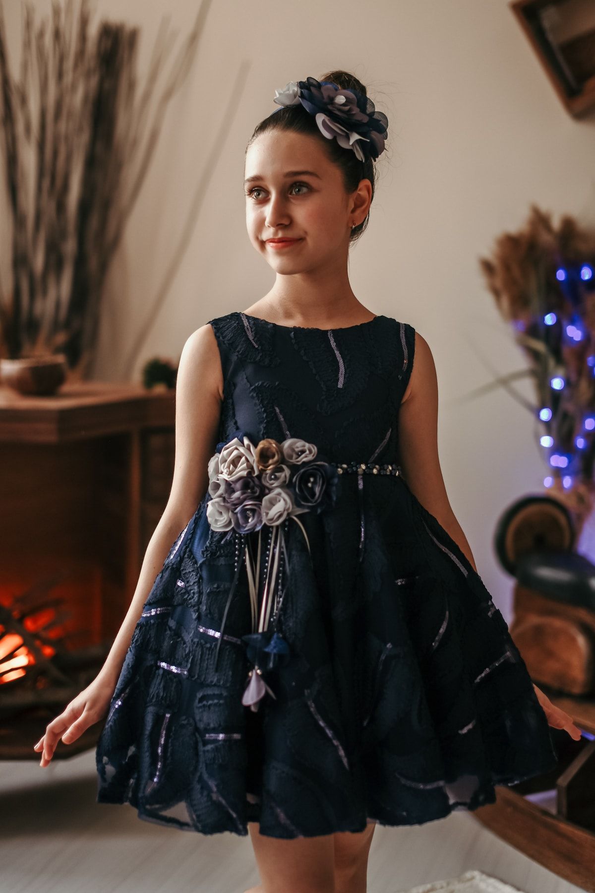 MIALORA EXCLUSIVE Lacivert Payetli Kız Çocuk Inci Kemerli Taçlı Parti Elbisesi
