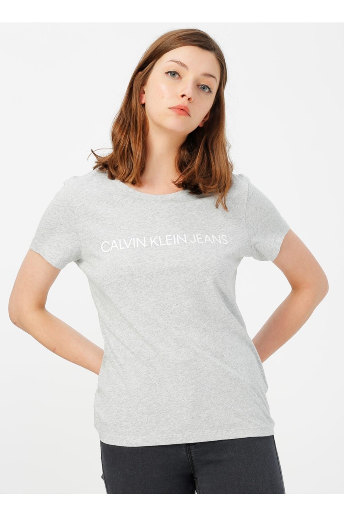Calvin Klein Kadın Gri Tişört