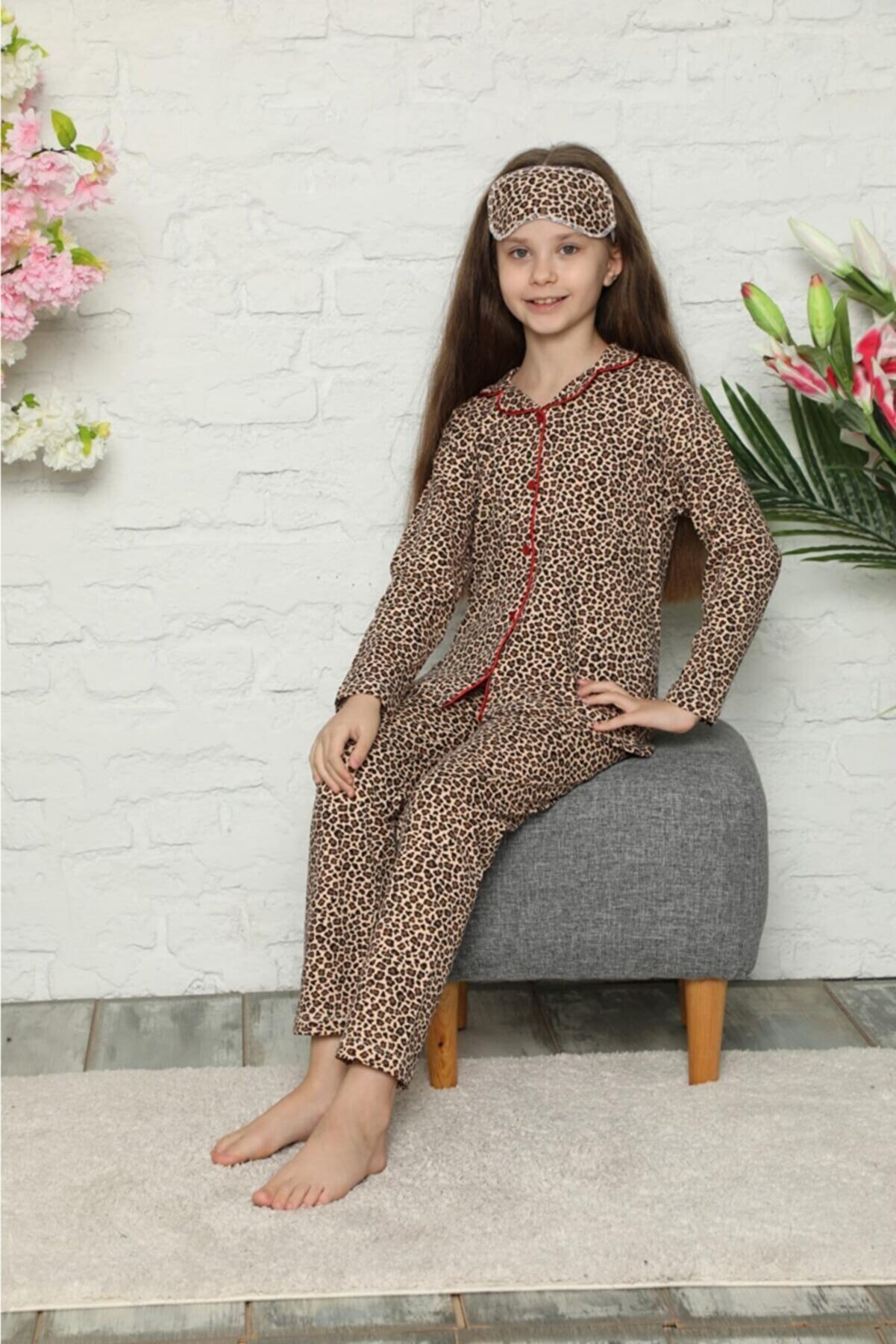 Lolliboomkids Kız Çocuk Leopar Desen Pijama Takımı Göz Bandı Dahildir