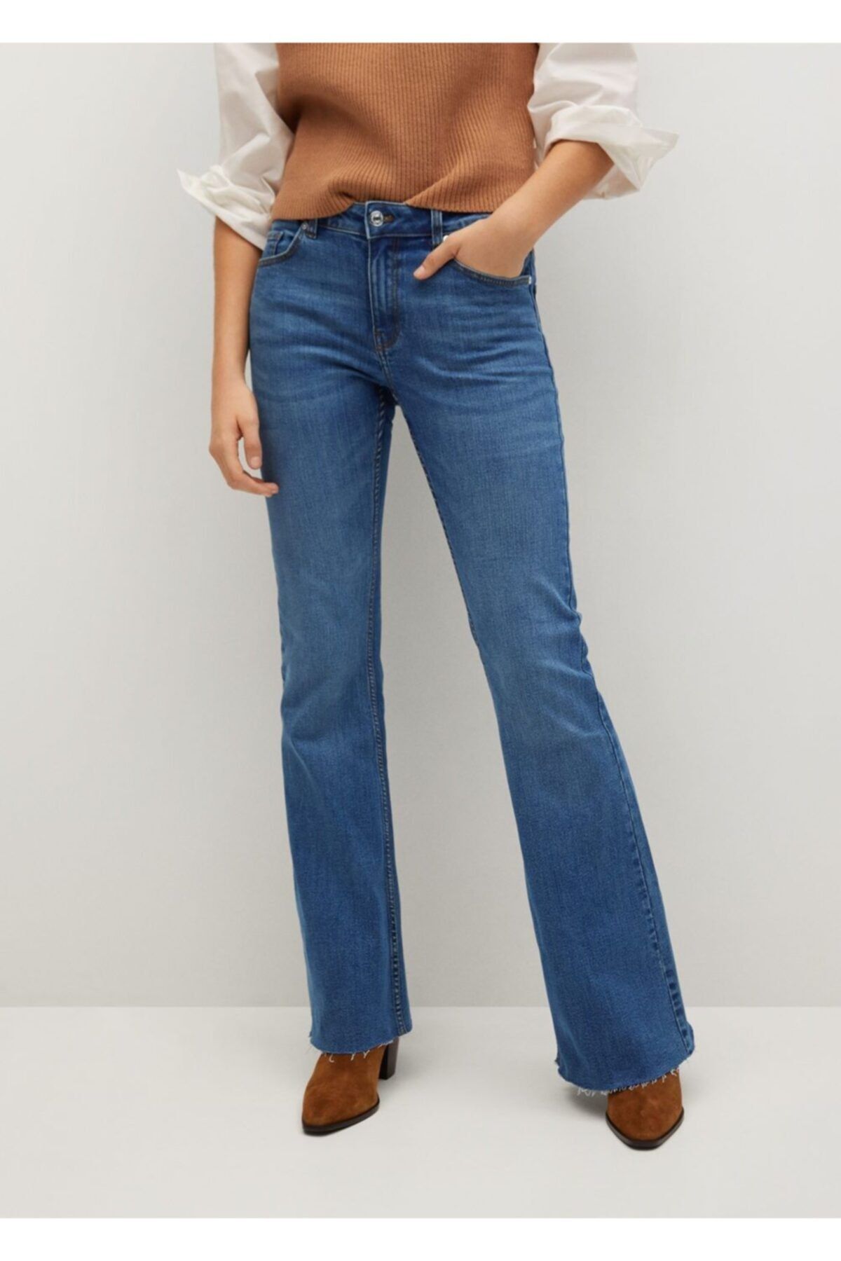 MANGO Kadın Donuk Mavi Bel Yüksekliği Orta Boy Flare Jeans