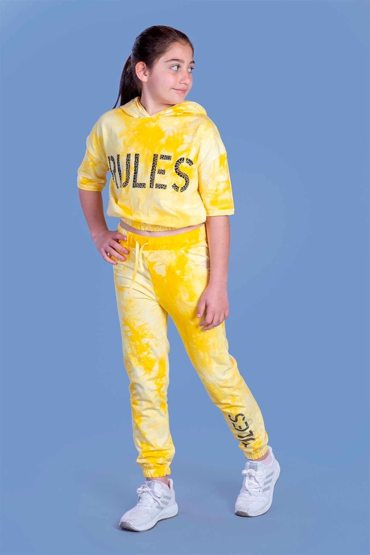 Toontoy Kız Çocuk Rules Baskılı Batik Desenli Crop Eşofman Takımı