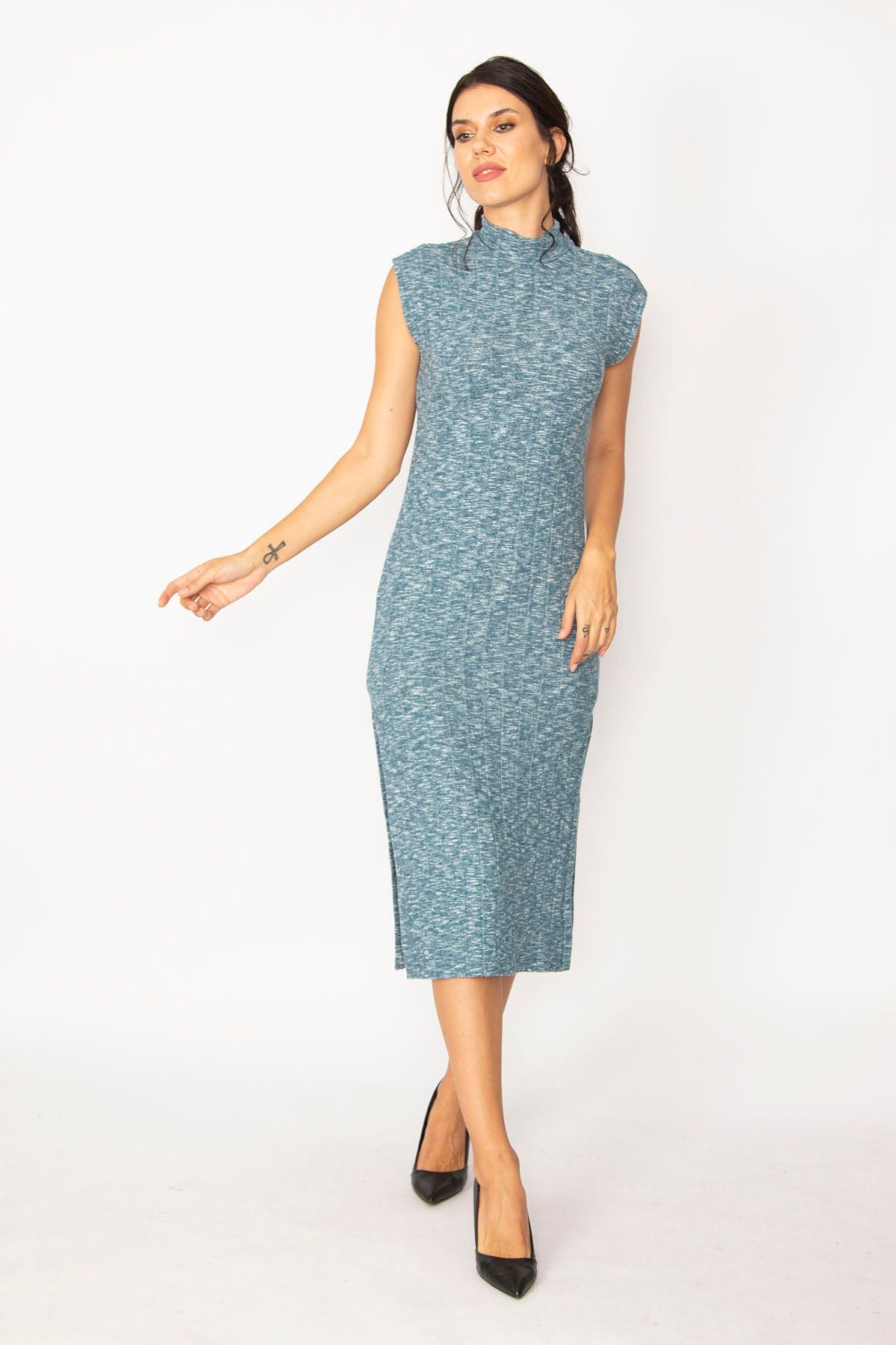 Şans Tekstil Kadın Mavi Sırt Detaylı Yanyırtmaçlı Kendinden Çizgili Sıfır Yaka Elbise 85n5940
