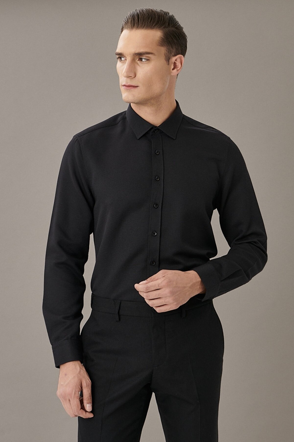Altınyıldız Classics Erkek Siyah Slim Fit Armürlü Klasik Yaka Siyah Gömlek