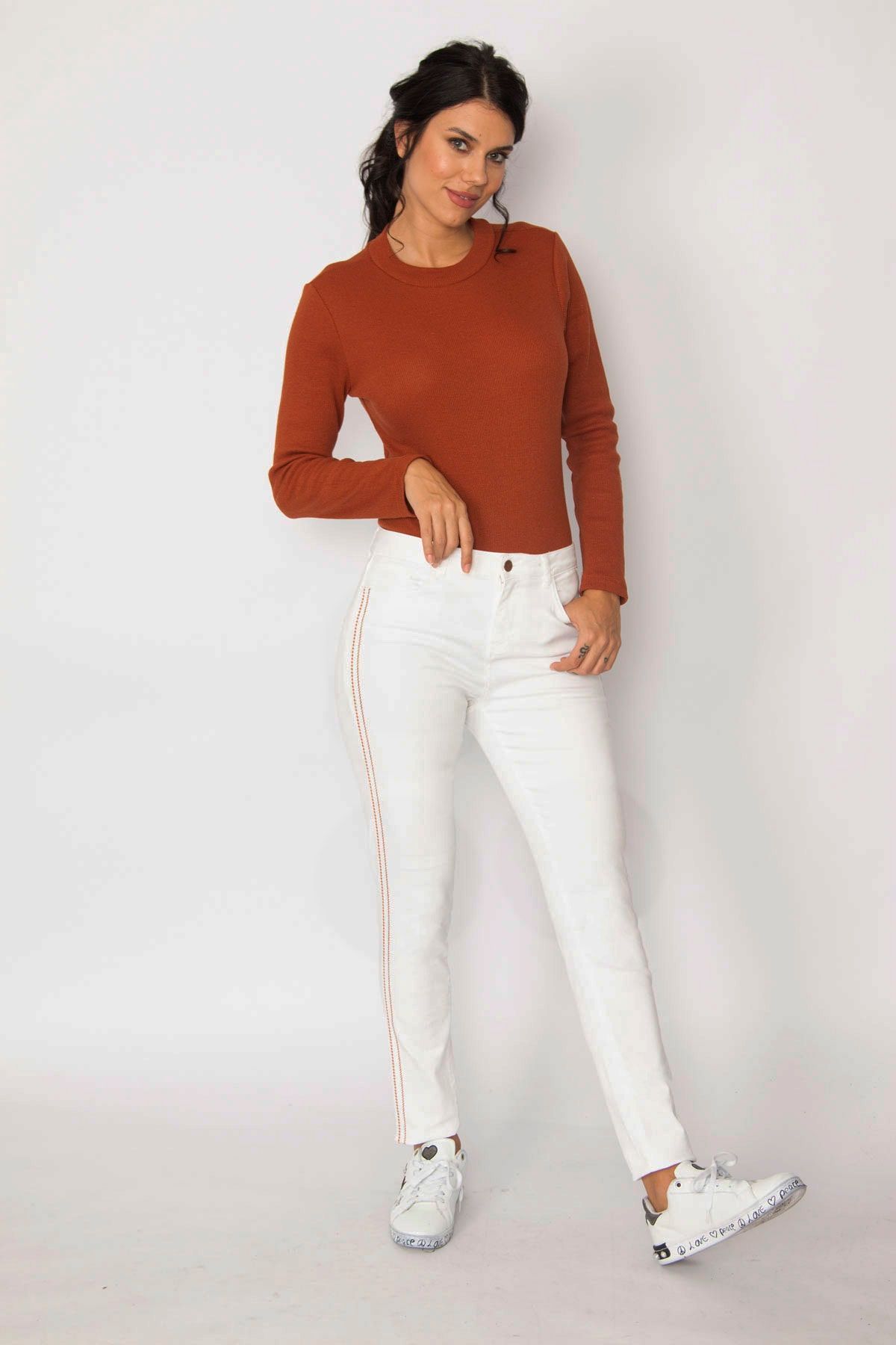 Şans Tekstil Kadın Beyaz 5 Cep Nakış Detaylı Kot Pantolon 85n5978