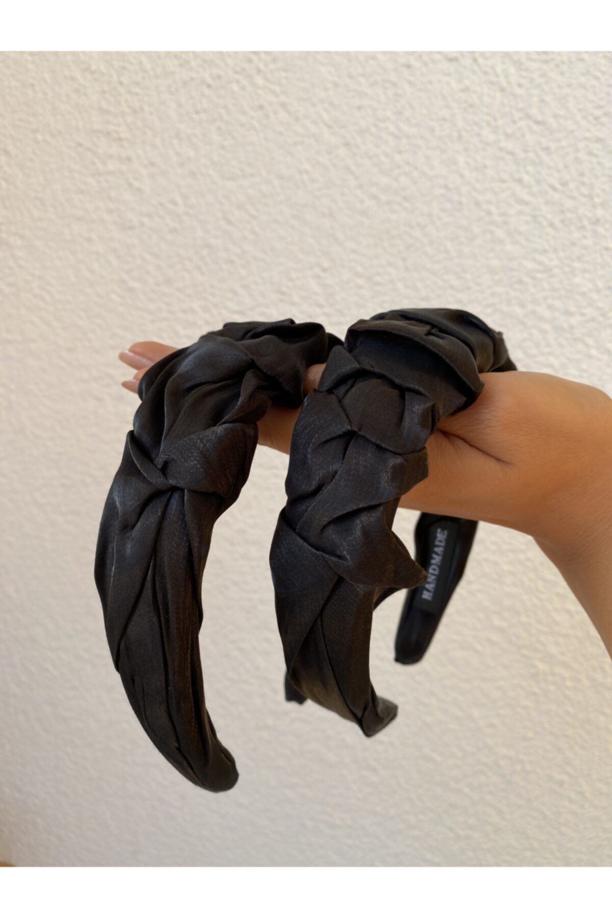 Âlâ Atelier Siyah Büzgülü Kumaş Taç Saç Aksesuarı