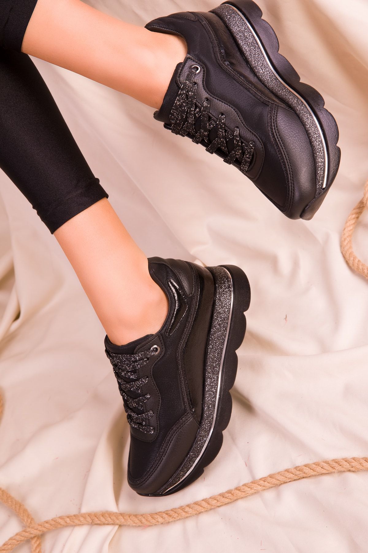 SOHO Siyah-Siyah Kadın Sneaker 15666