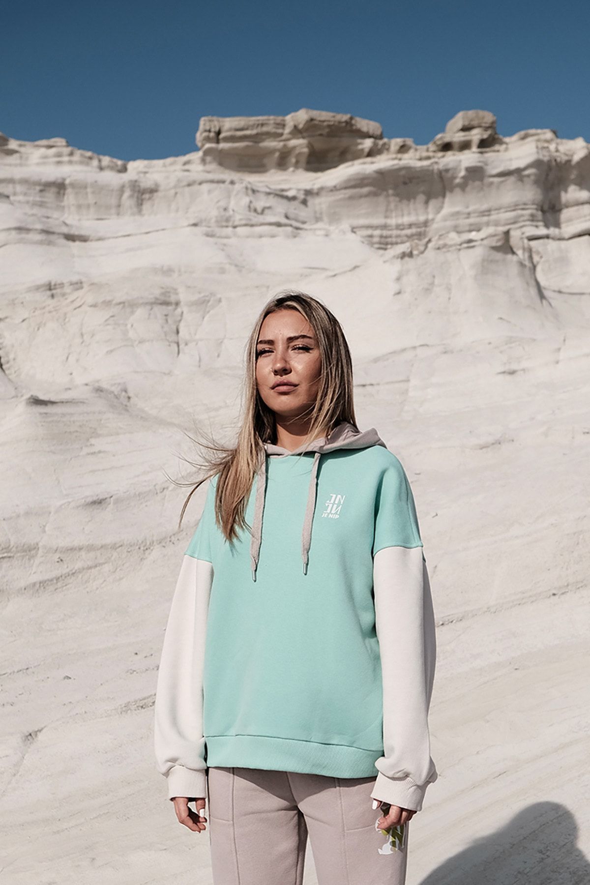 JENIP Kadın Turkuaz Renk Bloklu Baskılı Oversize Sweatshirt