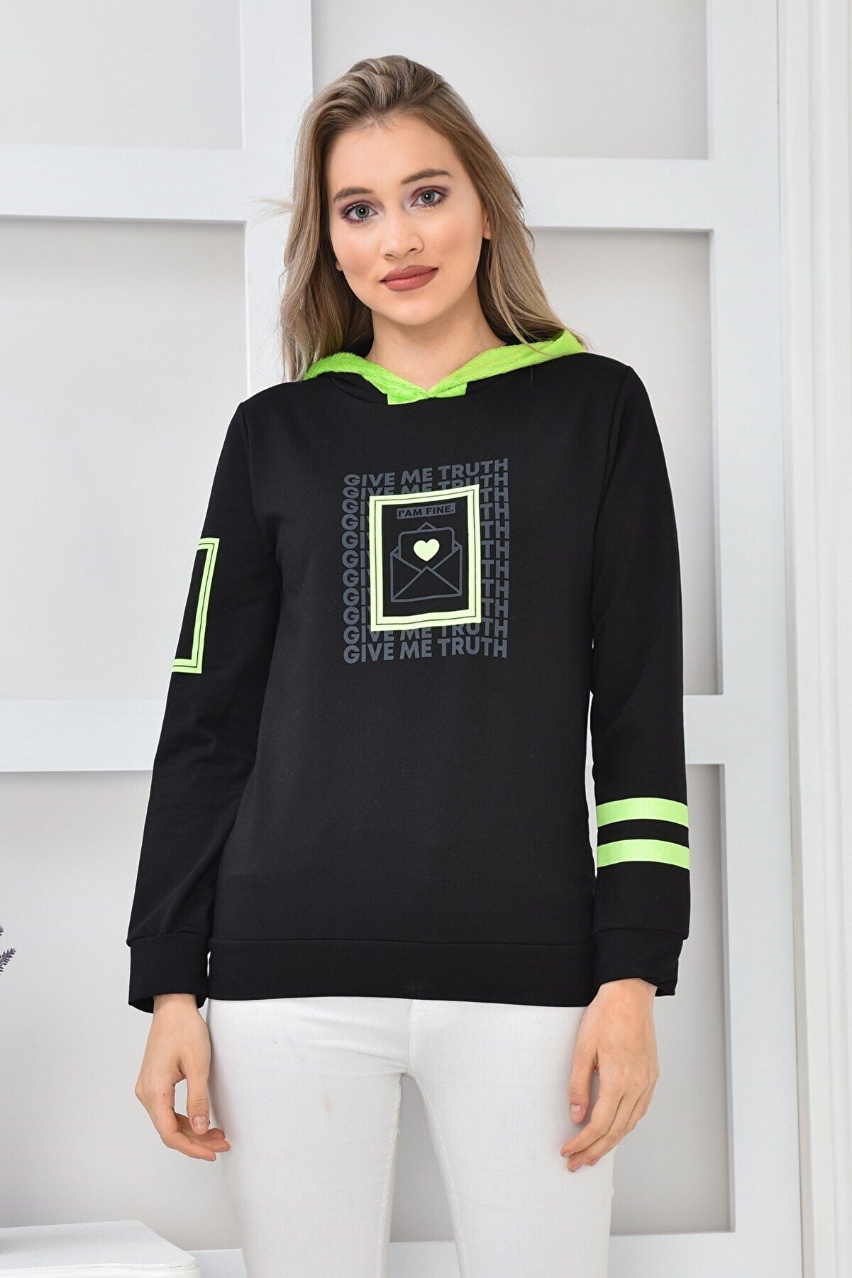 BURRASCA Kadın Siyah Neon Baskılı Kapüşonlu Sweatshirt