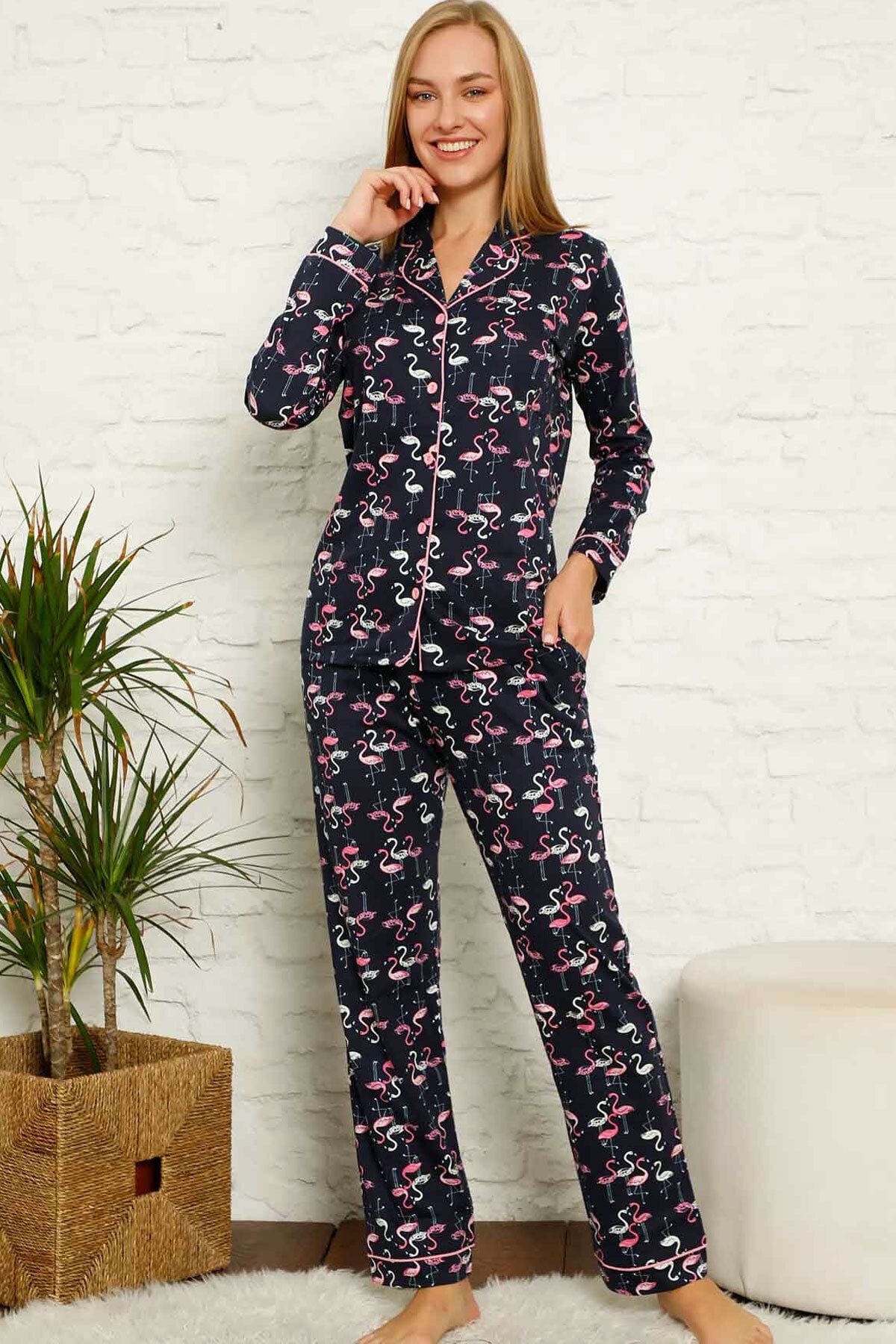 ALİMER Lacivert Filamingo Desenli Önden Düğmeli Gömlek Yaka Uzun Kol Kadın Pijama Takımı Edy2607uy-l