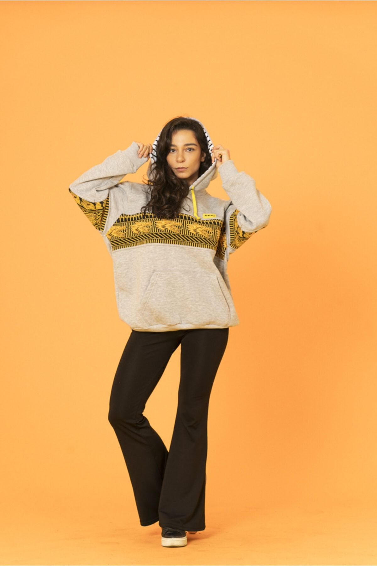 Nani Collection Nani | Gri Renkli, Ejderha Jakaralı Kumaş Oversize Unisex Sweatshirt